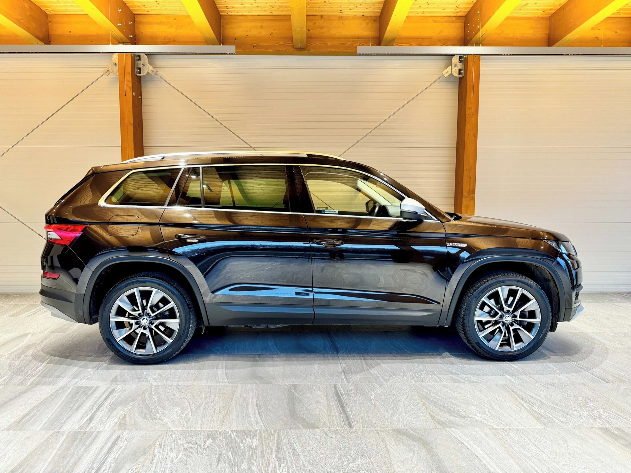 Škoda Kodiaq, 2.0 TDi 147 Kw DSG 4x4 Scout - fotka 2