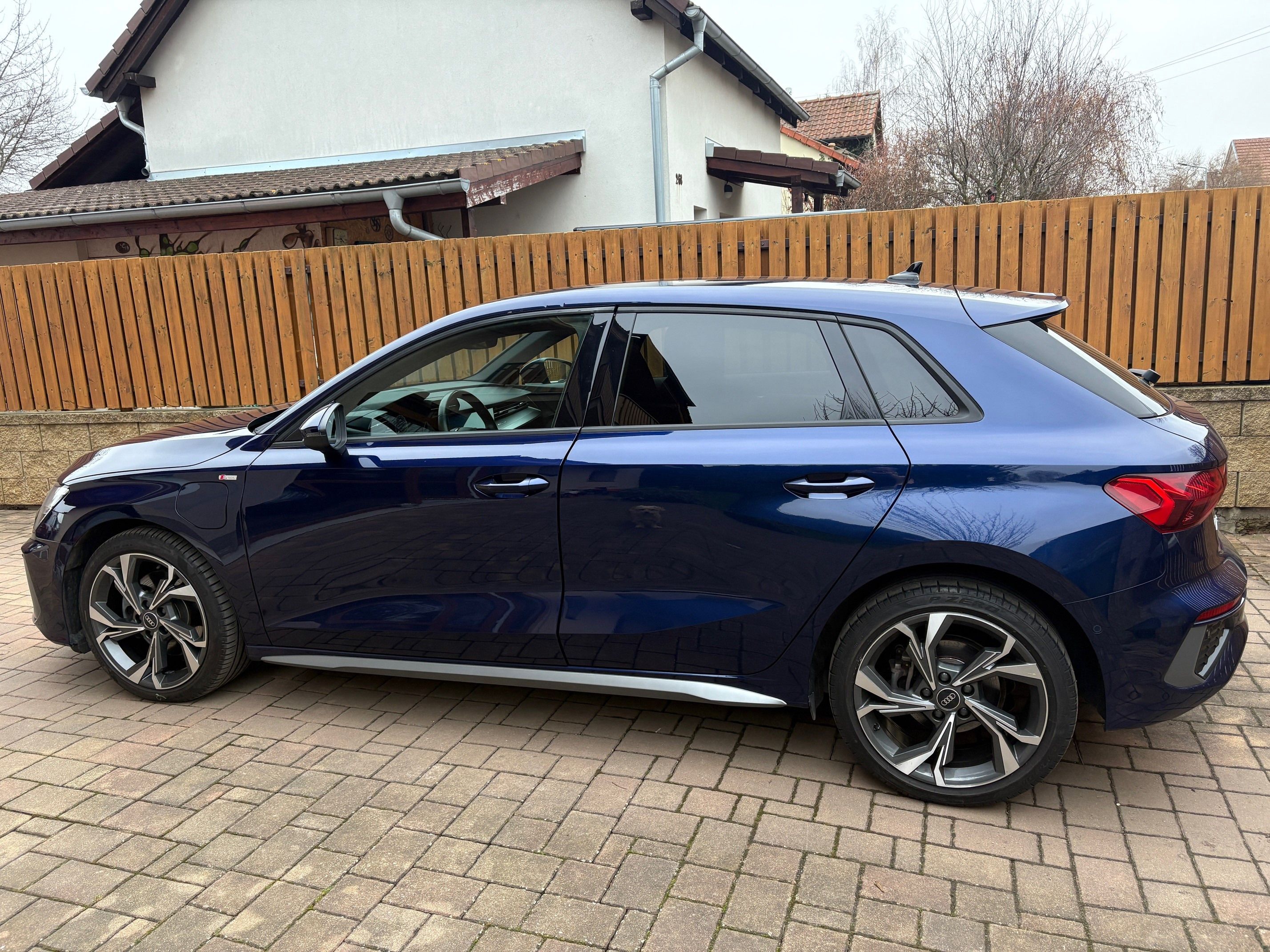 Audi A3, Audi A3 40 TFSIe Sline automat