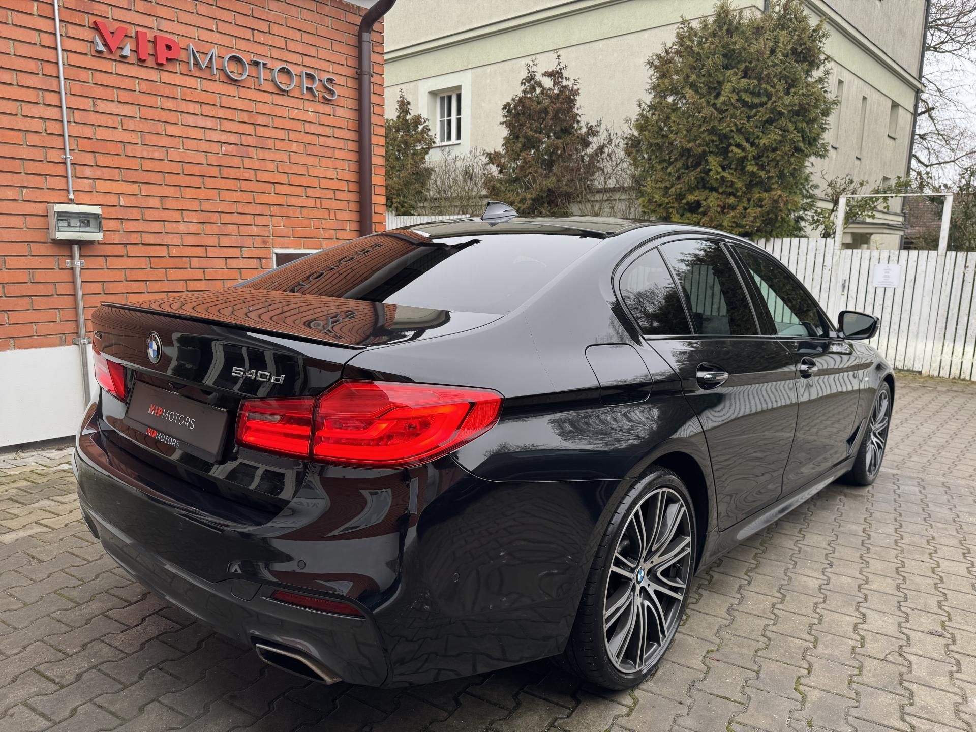 BMW Řada 5, 540xD-M-PAKET-R20-LED-SERVIS - fotka 6