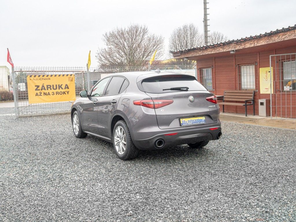 Alfa Romeo Stelvio, 2.0T Q4 MAT - NAVI - fotka 5