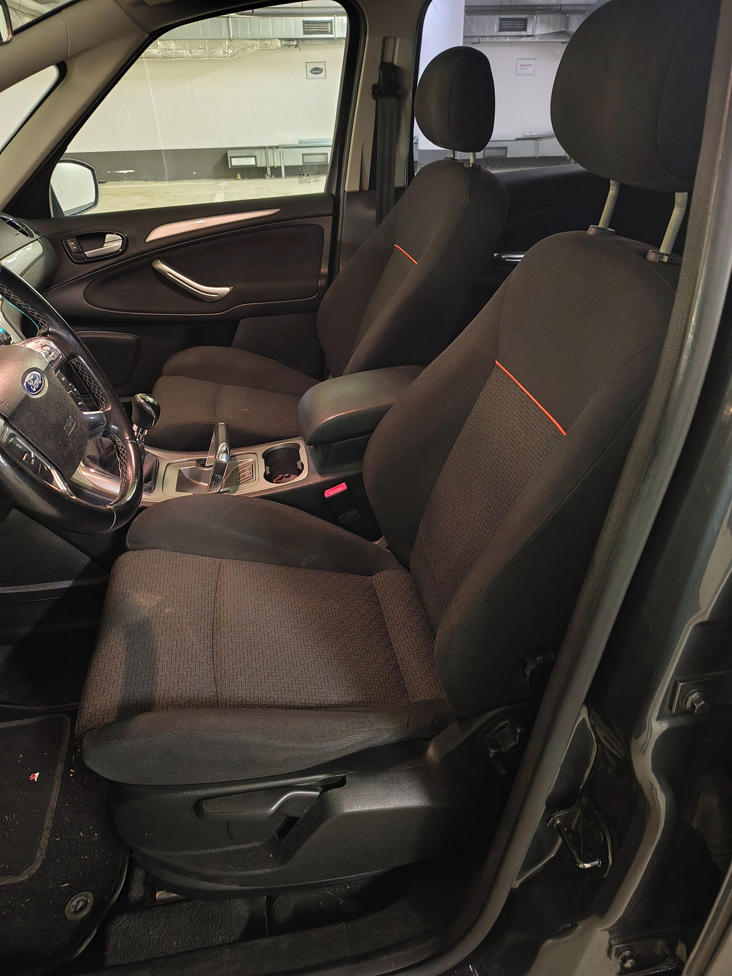 Ford S-MAX, 2.0 TDCI 103kw Nová STK - fotka 6