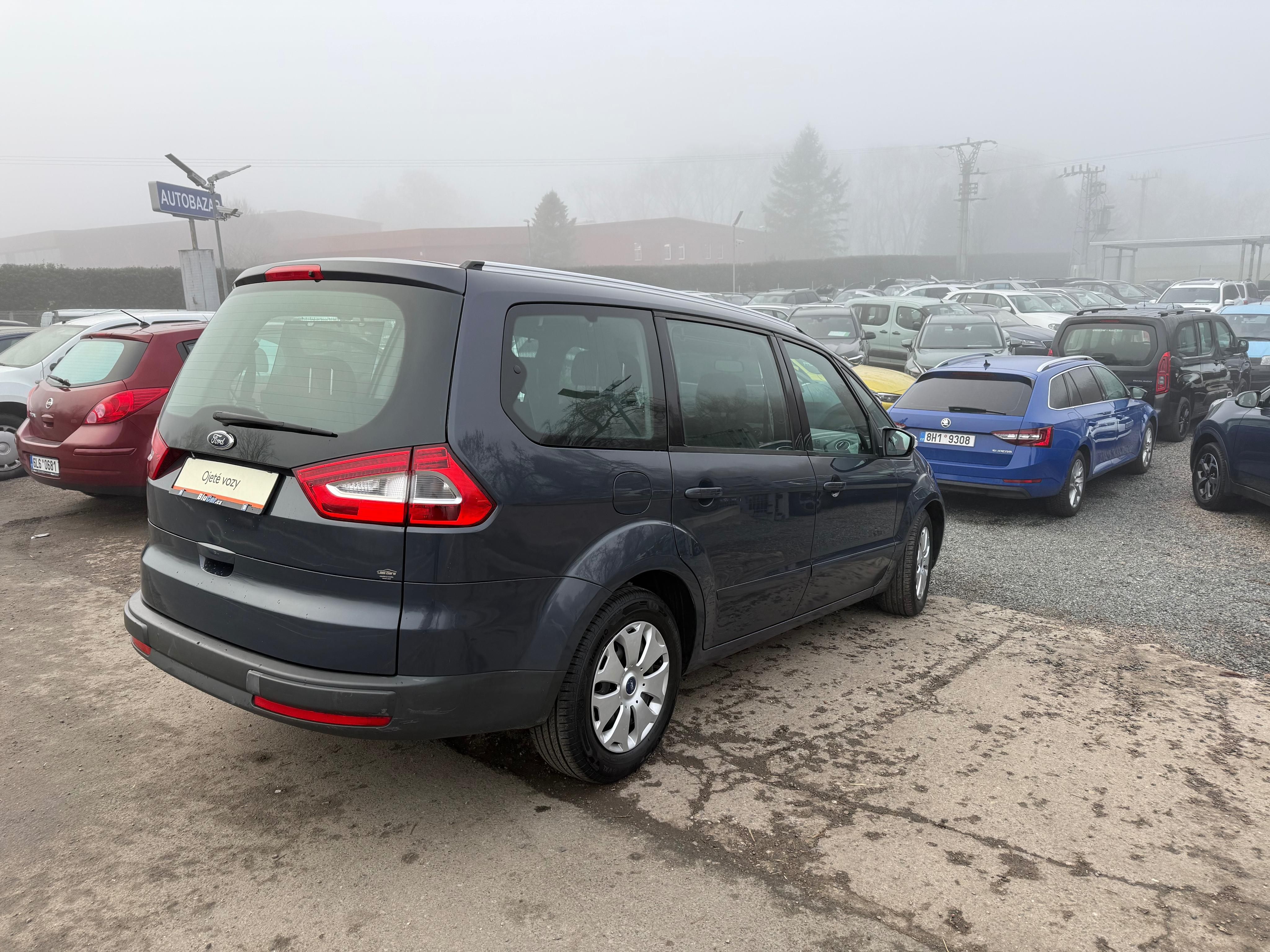Ford Galaxy, 2.0TDCi 120kW Manuál 7.Míst - fotka 5
