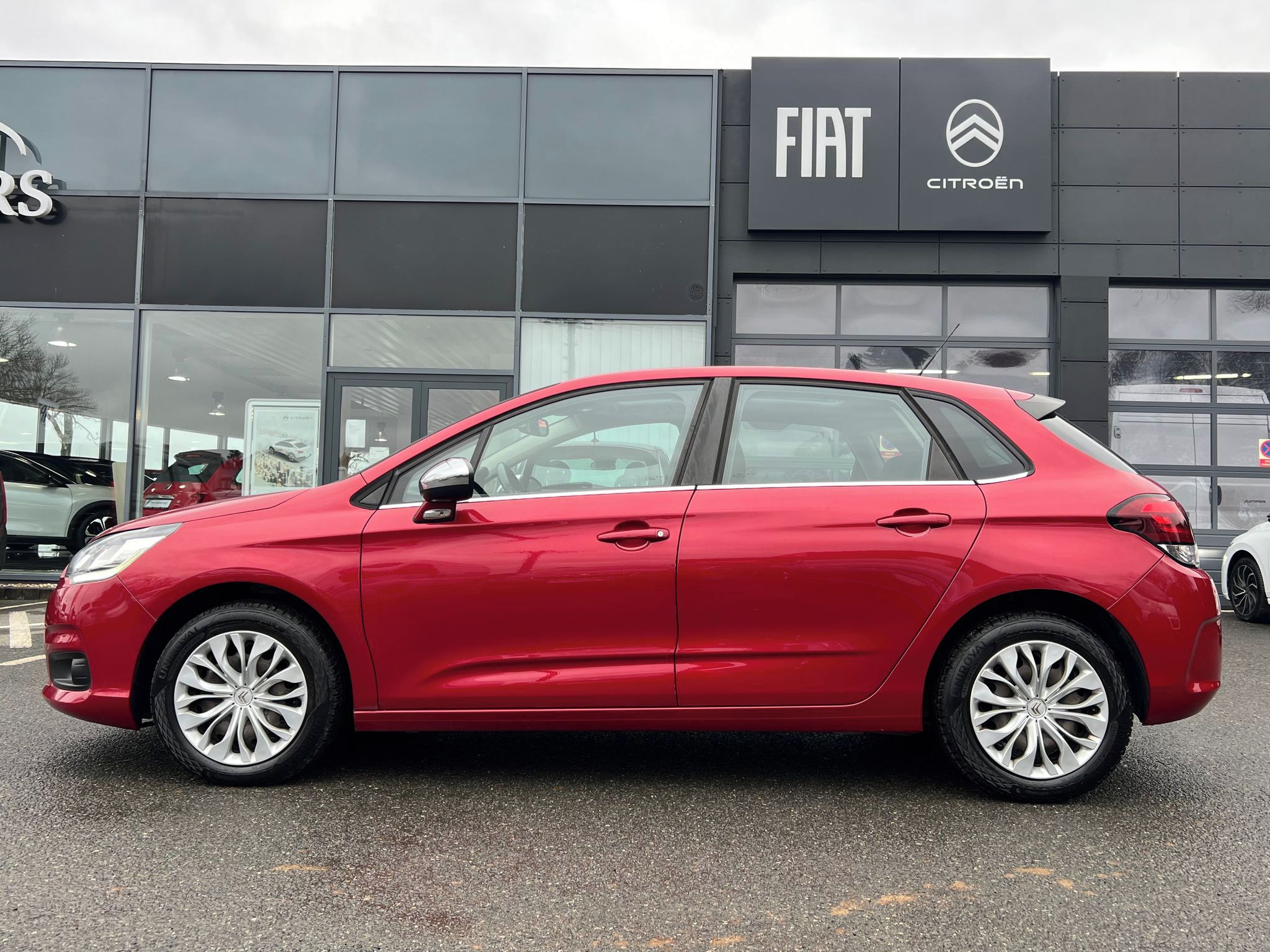 Citroën C4, 1.2 110k SERVIS ZÁRUKA NAVI - fotka 4