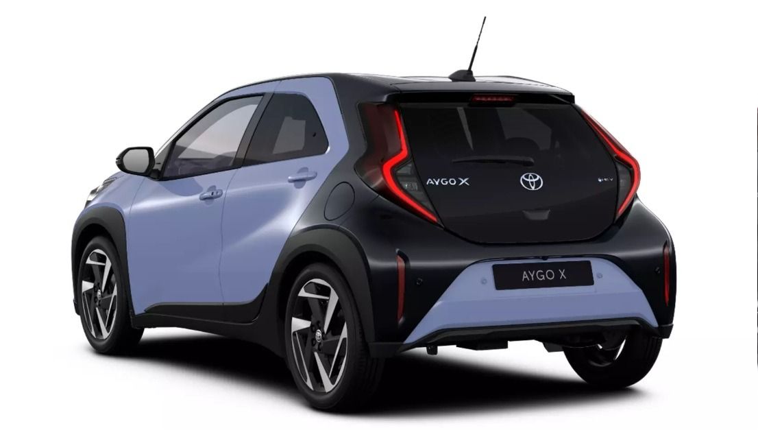 Toyota Aygo, Executive 1,5 Hybrid - fotka 3