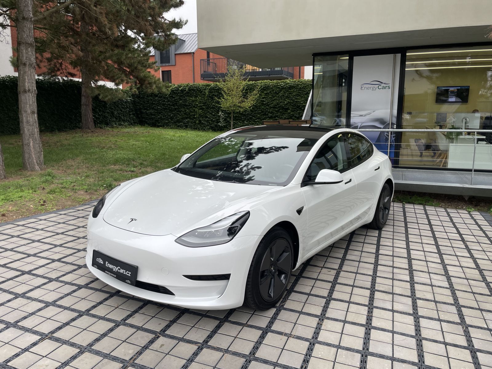 Tesla Model 3, Standart Range Plus LFP