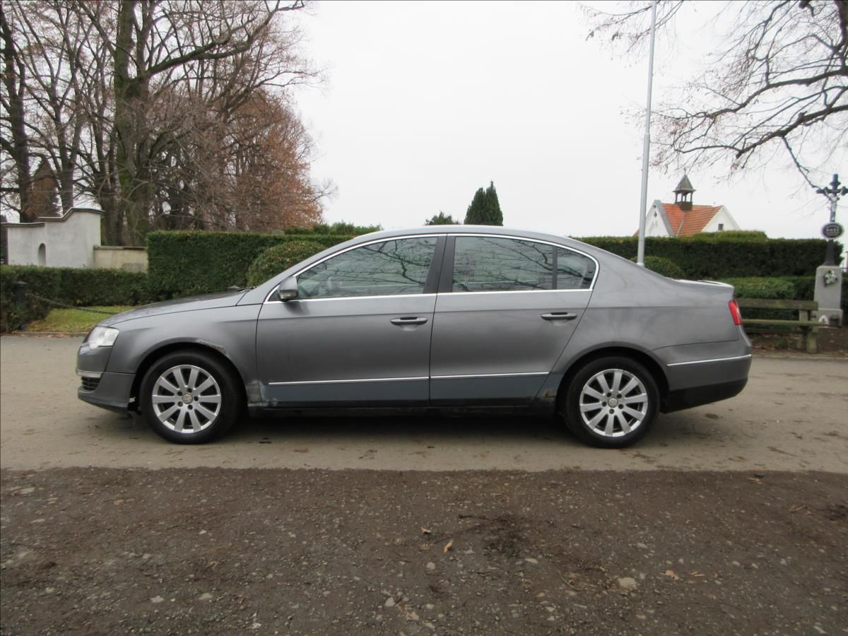 Volkswagen Passat, 2,0 TDi, 103 Kw, Vada Turba, N - fotka 5