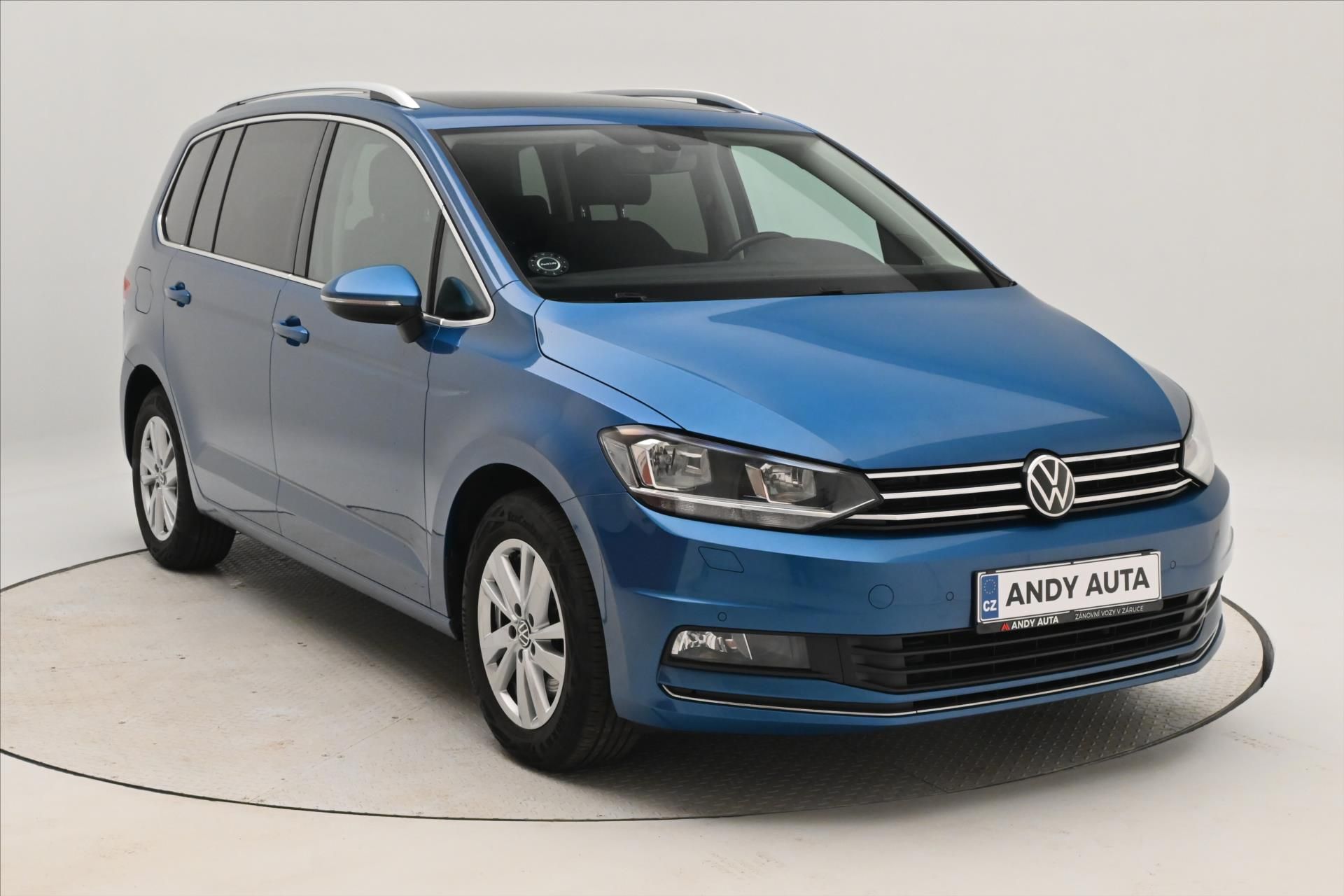 Volkswagen Touran, 2,0 TDI 110 KW DSG Highline 7/ - fotka 3