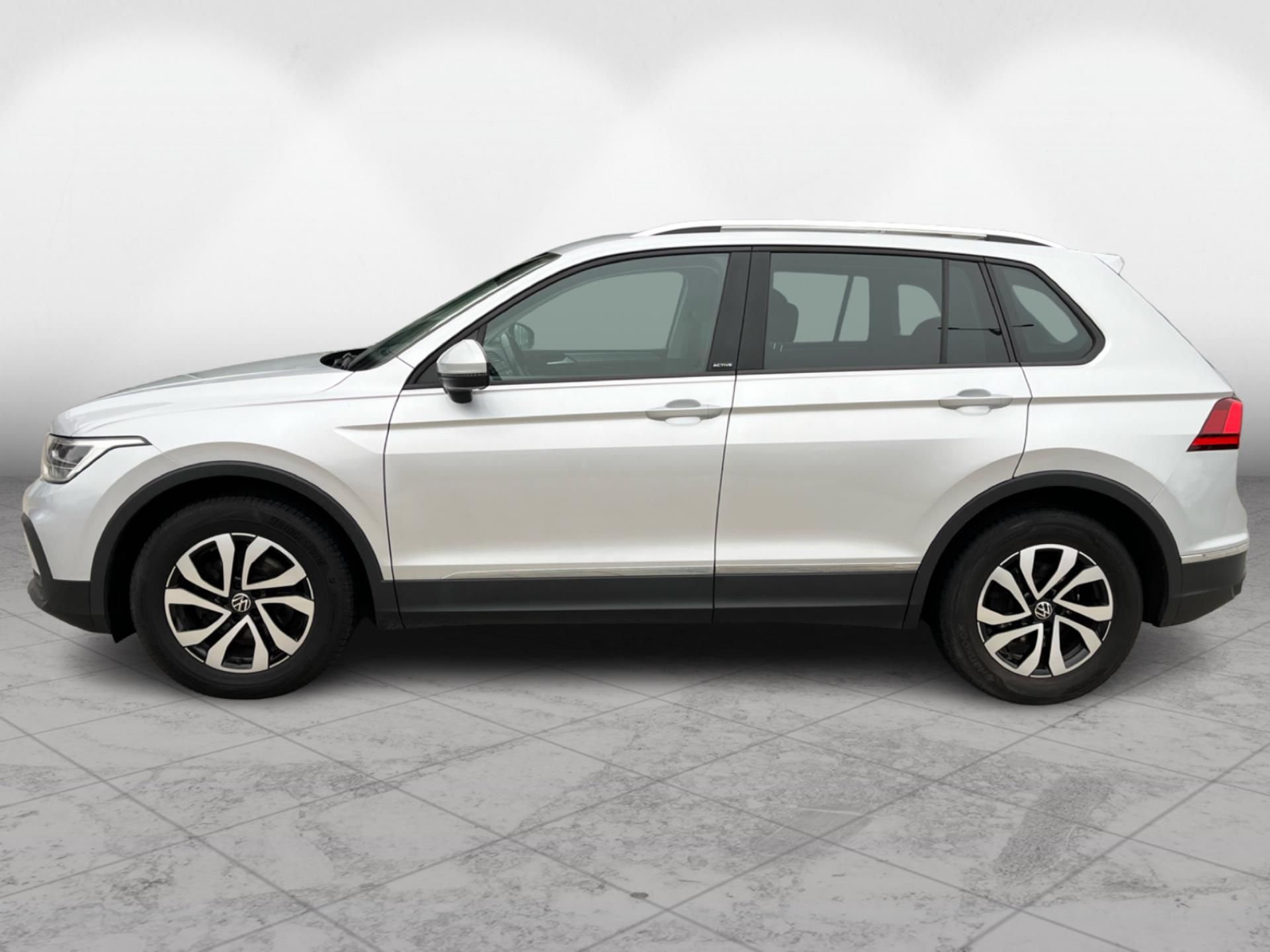 Volkswagen Tiguan, 2,0 TDI 110 kW Life ACTIVE - fotka 4