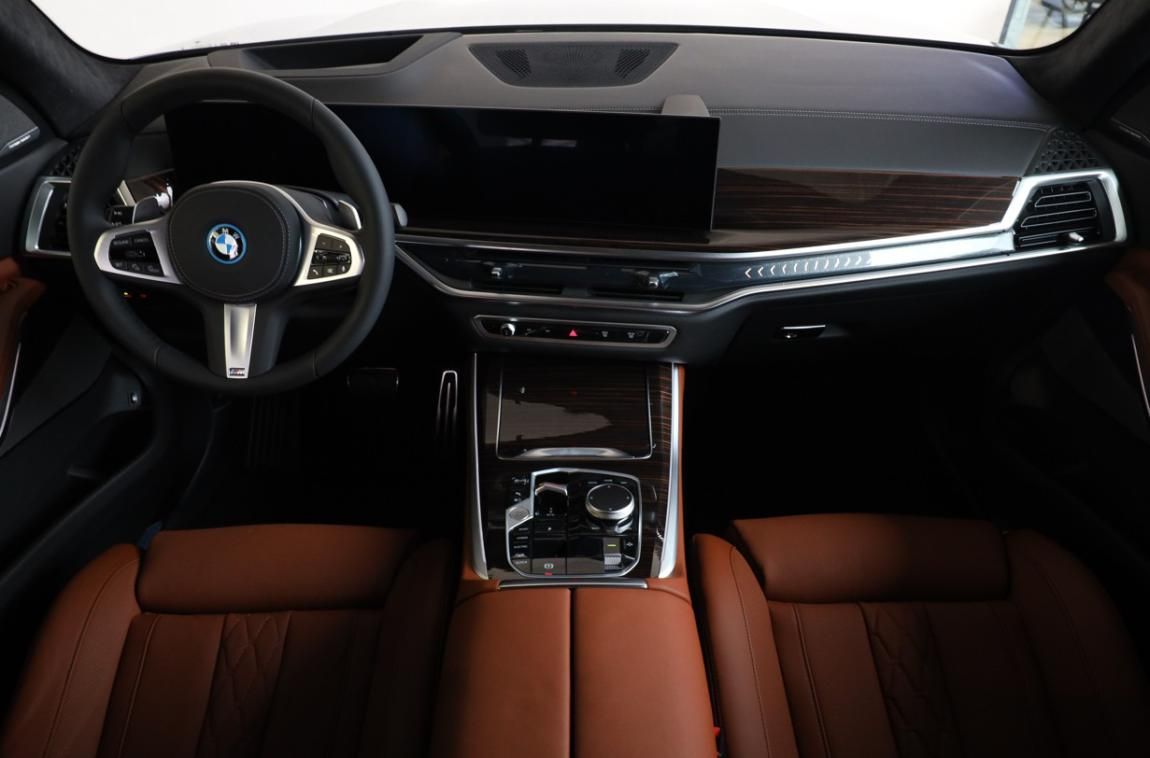 BMW X5, xDrive50e - fotka 5