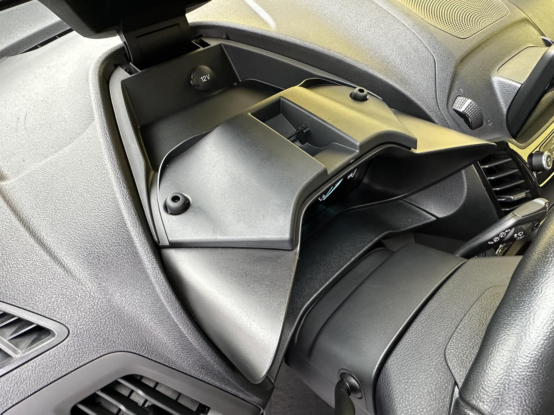 Ford Tourneo Connect, 1.5/88kW* 7.Míst * 1.Maj. - fotka 6