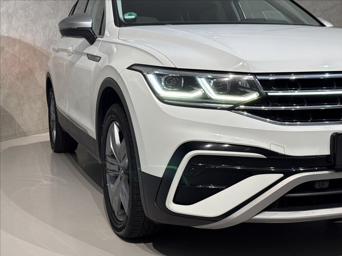 Volkswagen Tiguan Allspace, 2,0 TDi  DSG 4x4 Elegance LED - fotka 4