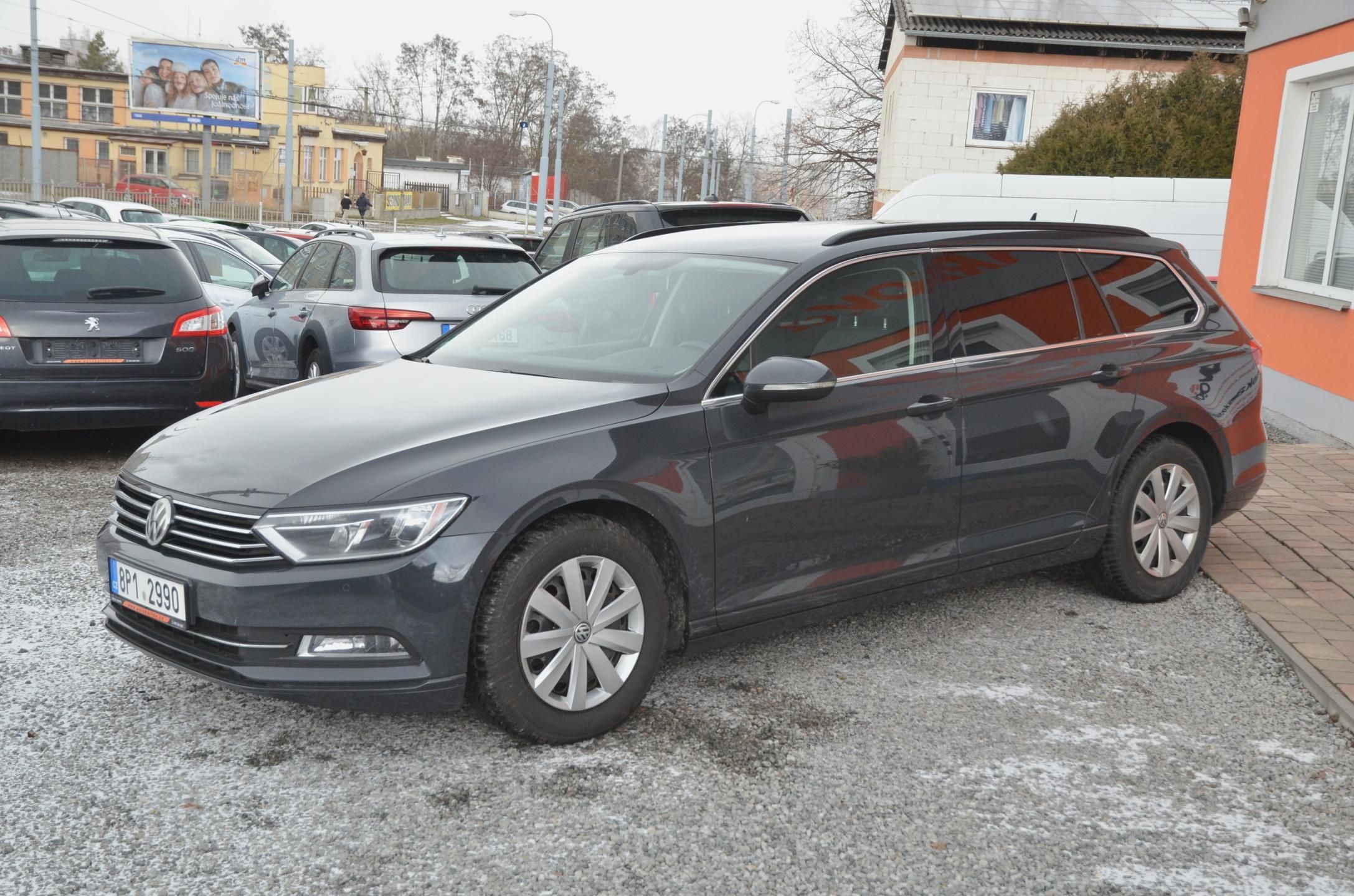 Volkswagen Passat, 1.6 TDi 88kW Comfortline TAŽNÉ - fotka 3