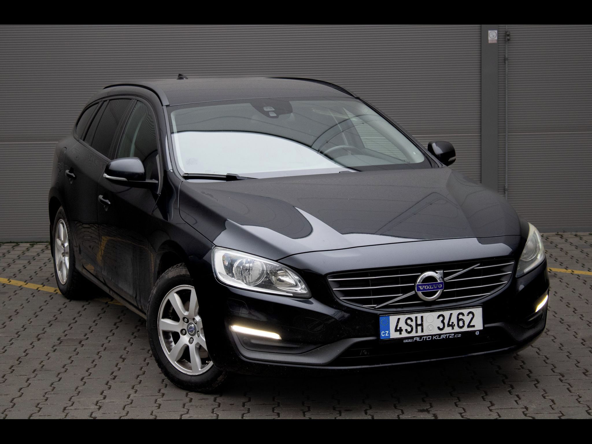 Volvo V60 - fotka 4