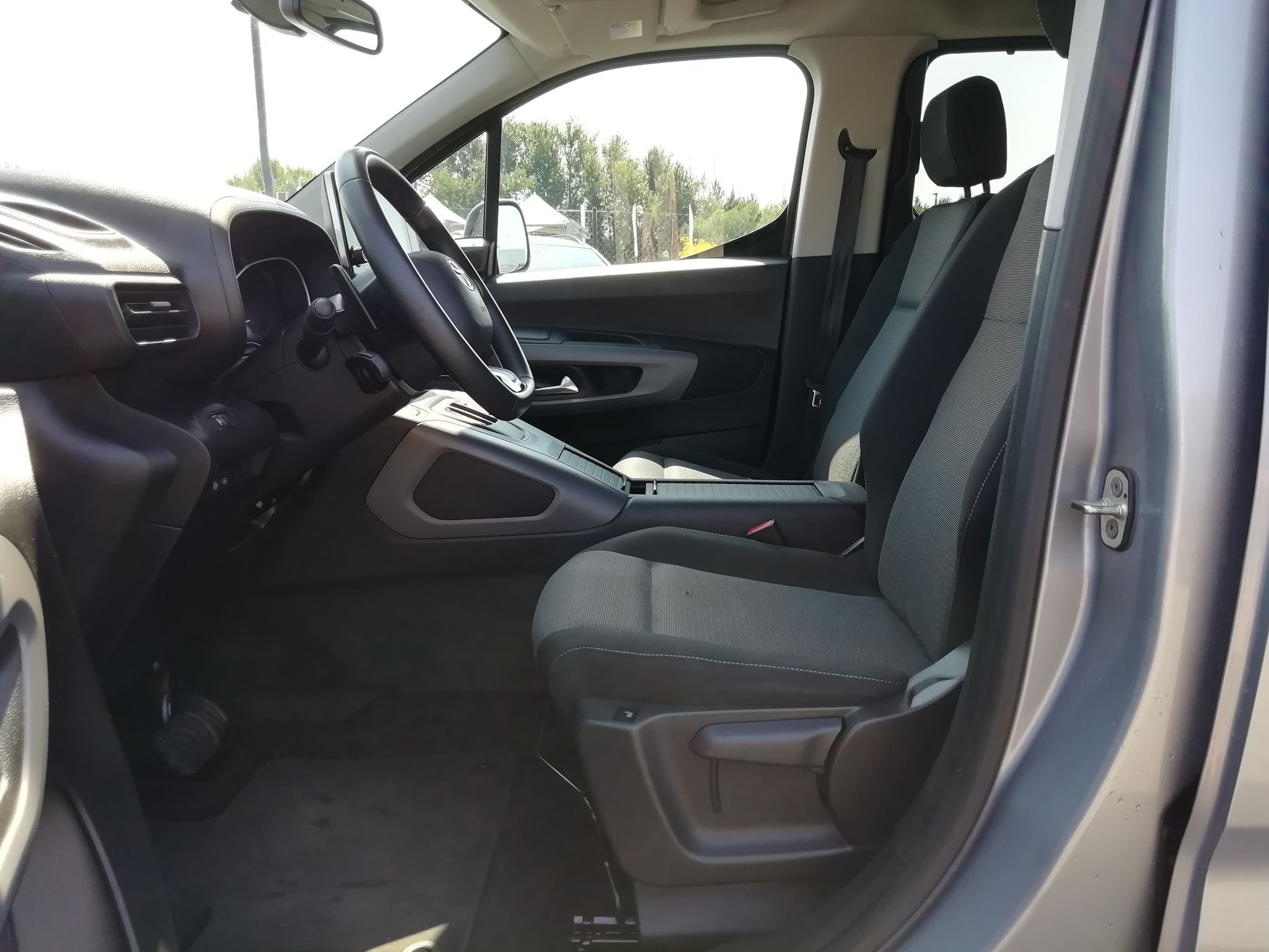 Toyota Proace City Verso, 1,5 D-4d A/T L2 Family Comfort - fotka 6