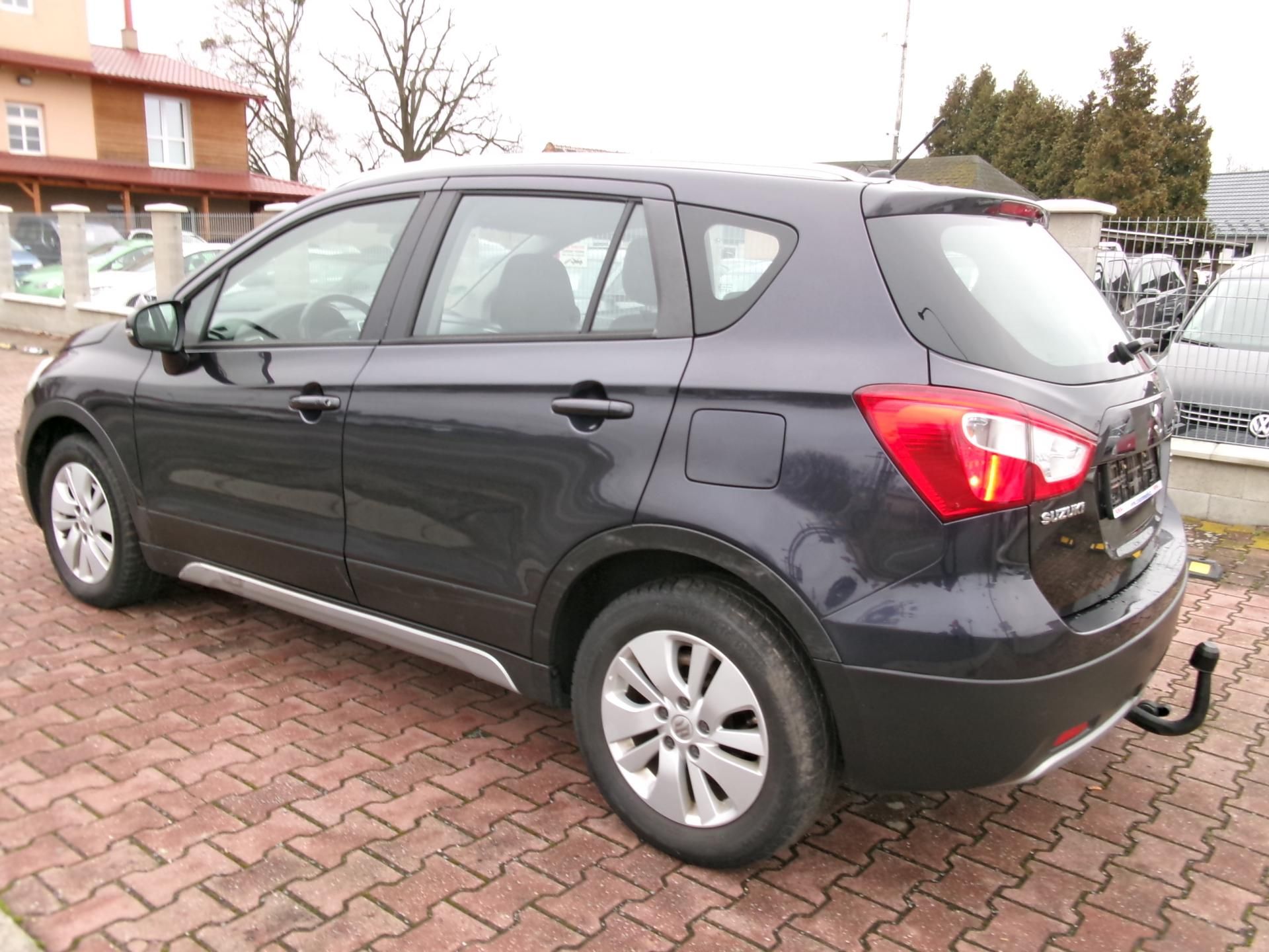 Suzuki SX4 S-Cross, 1,6i AC TEMP VÝHŘEV TAŽNÉ - fotka 5