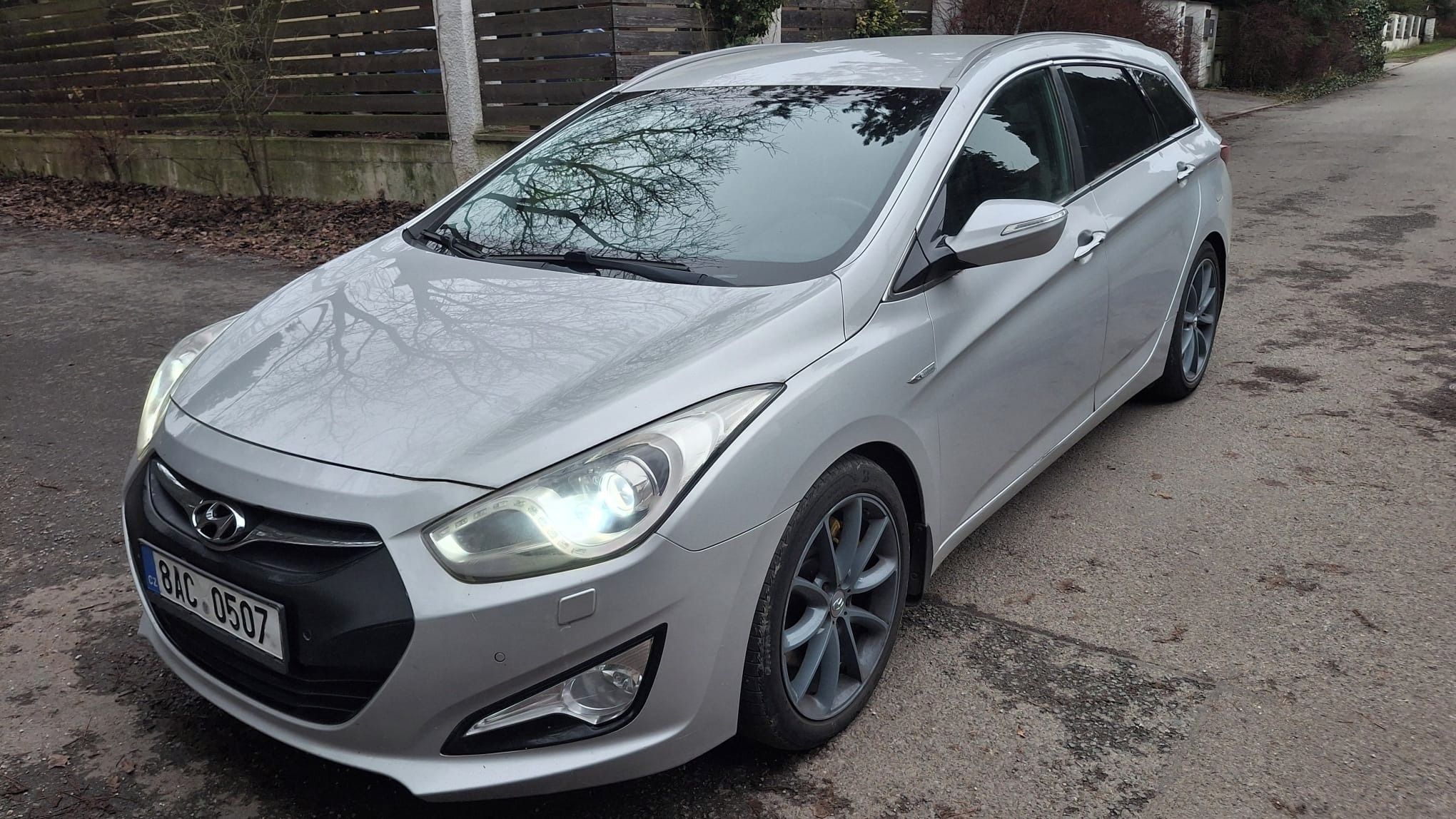 Hyundai i40, 1,6crdi, na splátky všem - fotka 3