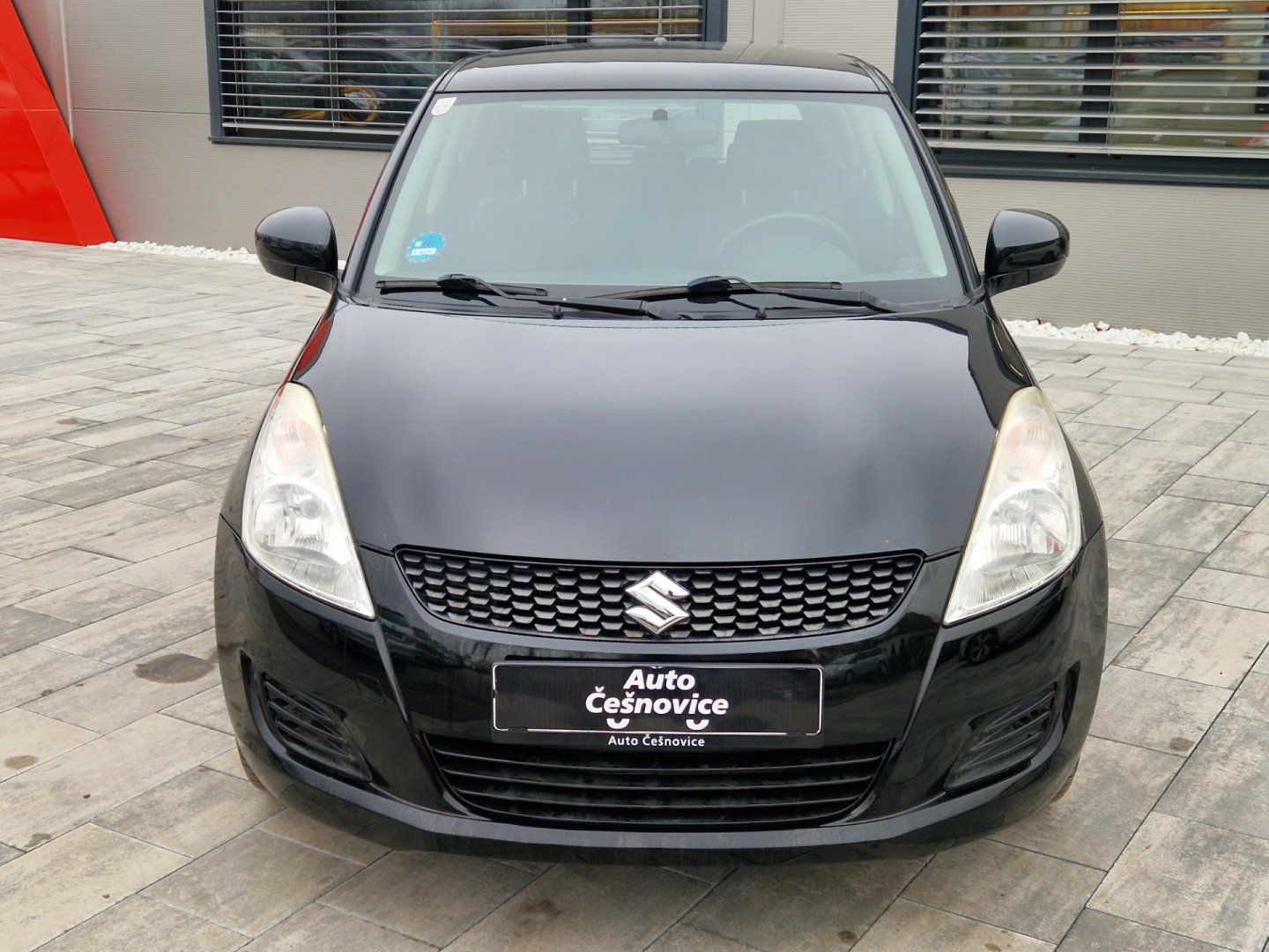 Suzuki Swift, 1,2i 66 KW 4x4 - fotka 2