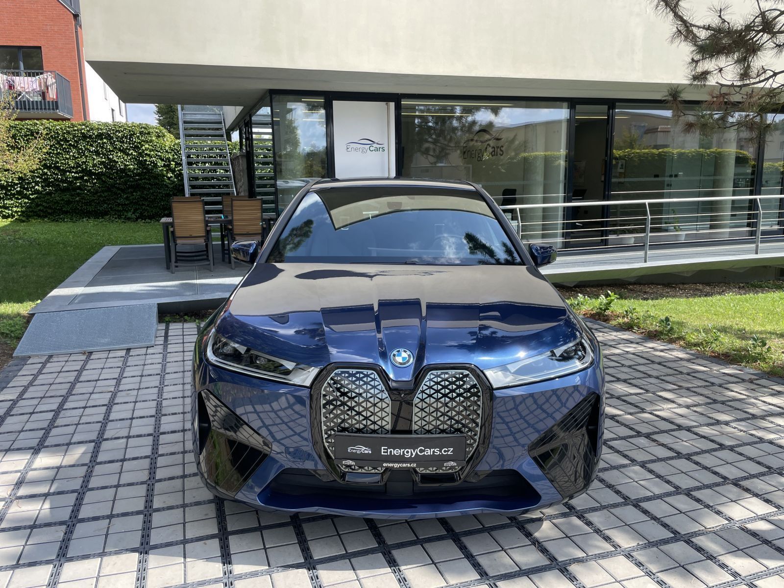 BMW iX, xDrive40 H&K 360 Kamera - fotka 2