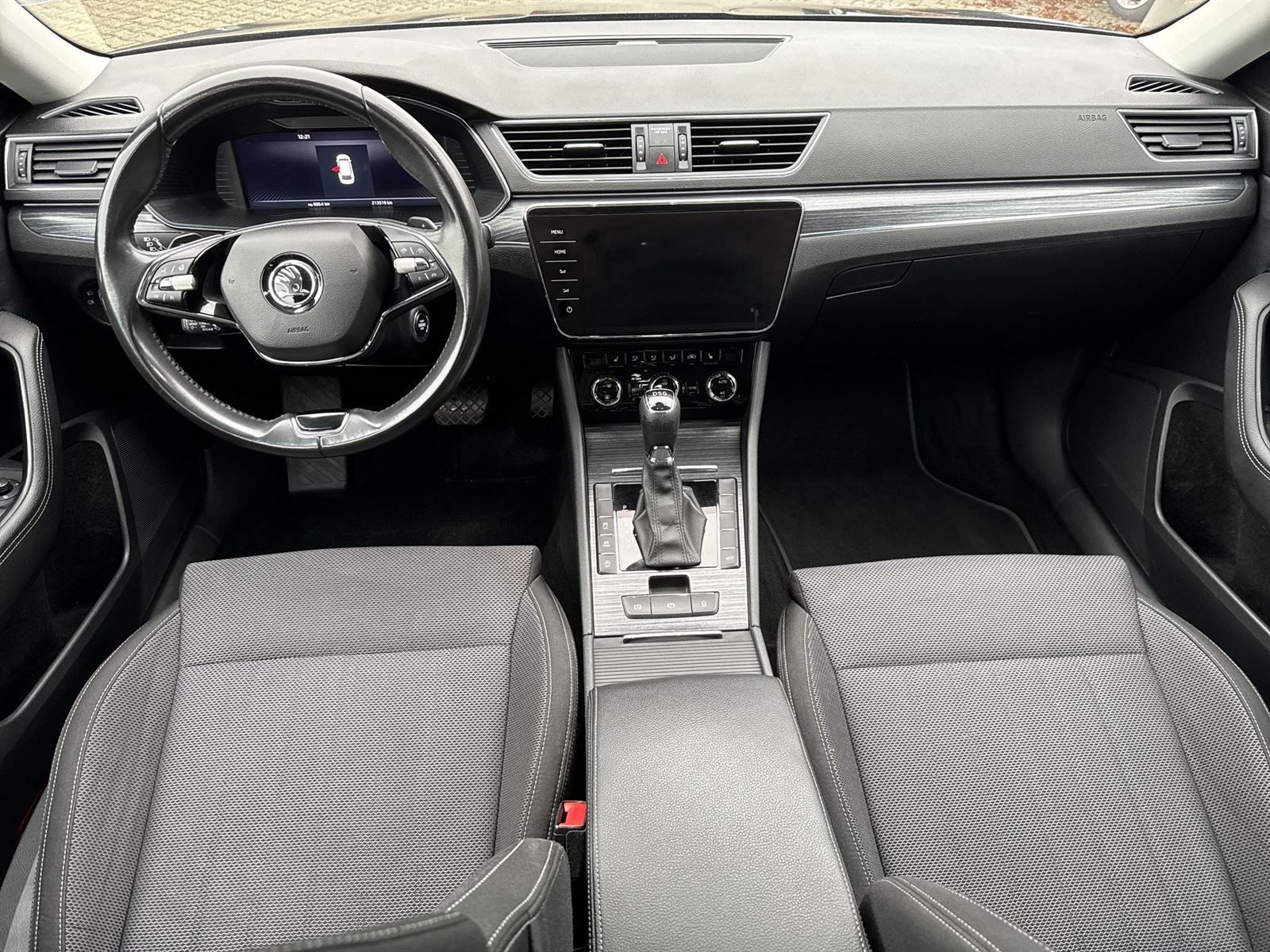 Škoda Superb, Combi 2.0 TDI DSG Style - fotka 5