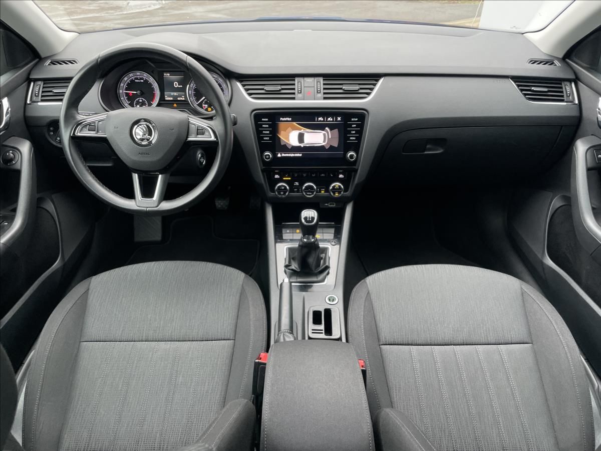 Škoda Octavia, 1,6 TDI Combi Style LED+KESSY - fotka 6