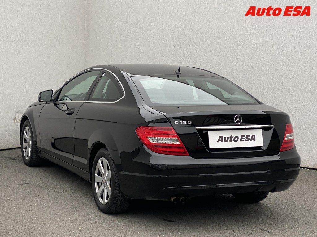 Mercedes-Benz Třídy C, 1.6i C180,Klima - fotka 6