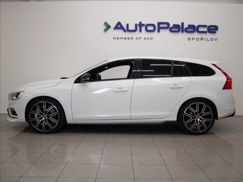 Volvo V60, 2,0 Polestar 270kW 49tkm! ČR - fotka 5
