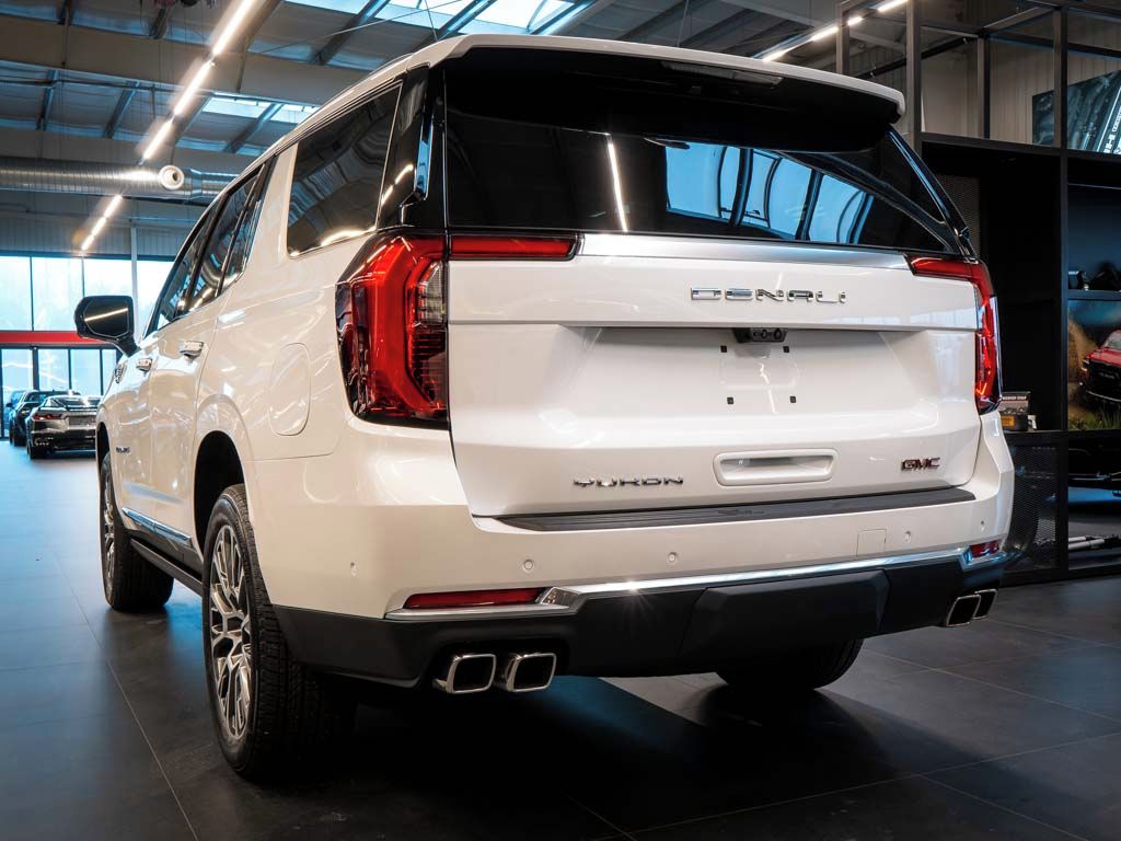 GMC Yukon, 6.2 V8 Denali Reserve Package - fotka 3