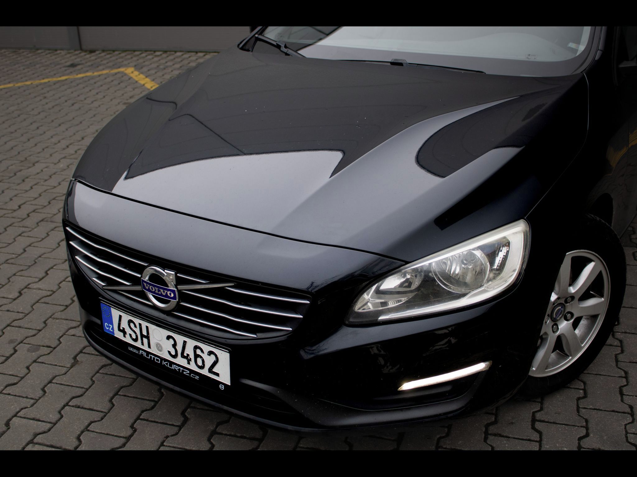 Volvo V60 - fotka 2