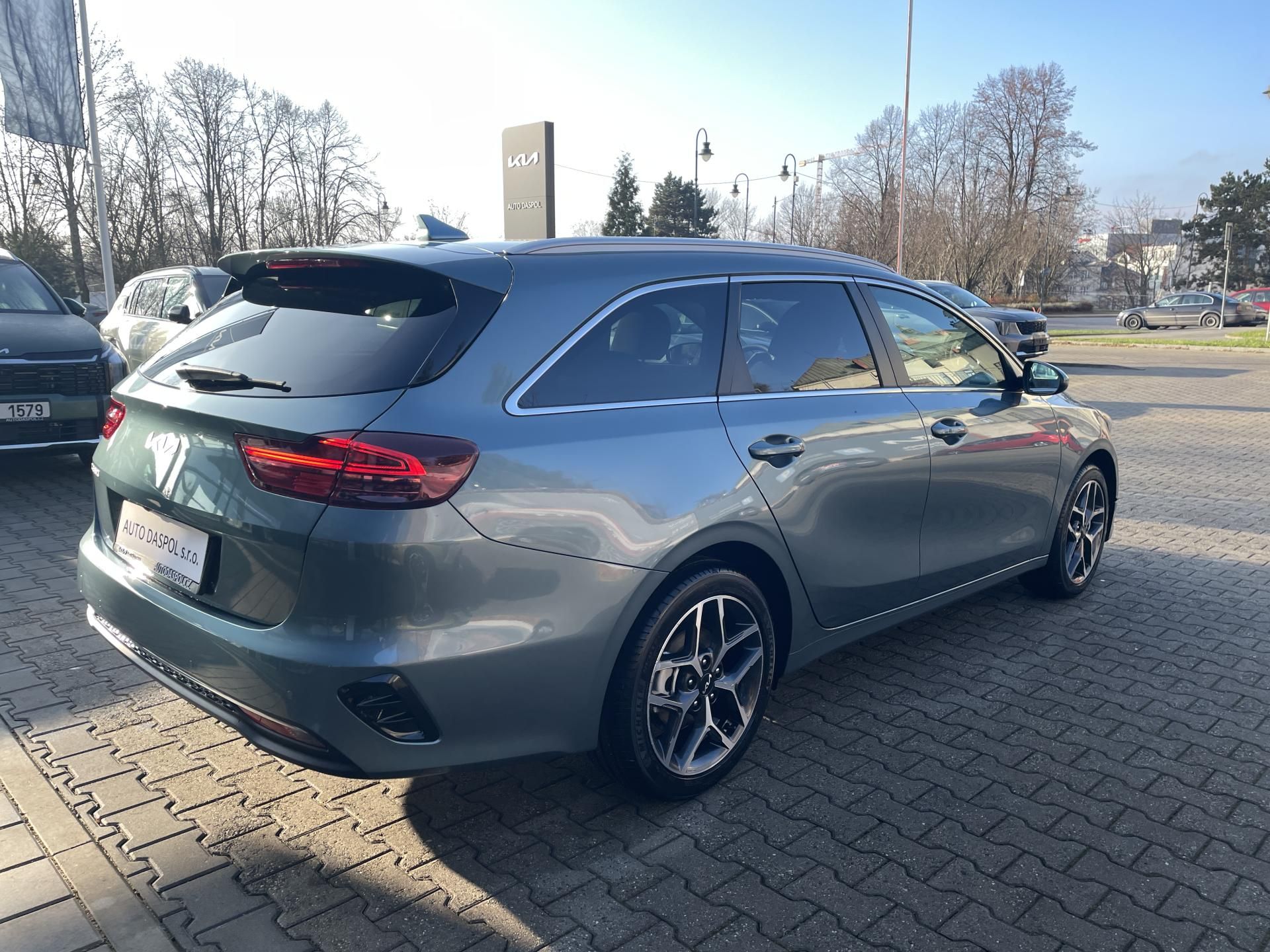 Kia Cee´d, SW 1,5T-GDi TOP+Business"ref" - fotka 3