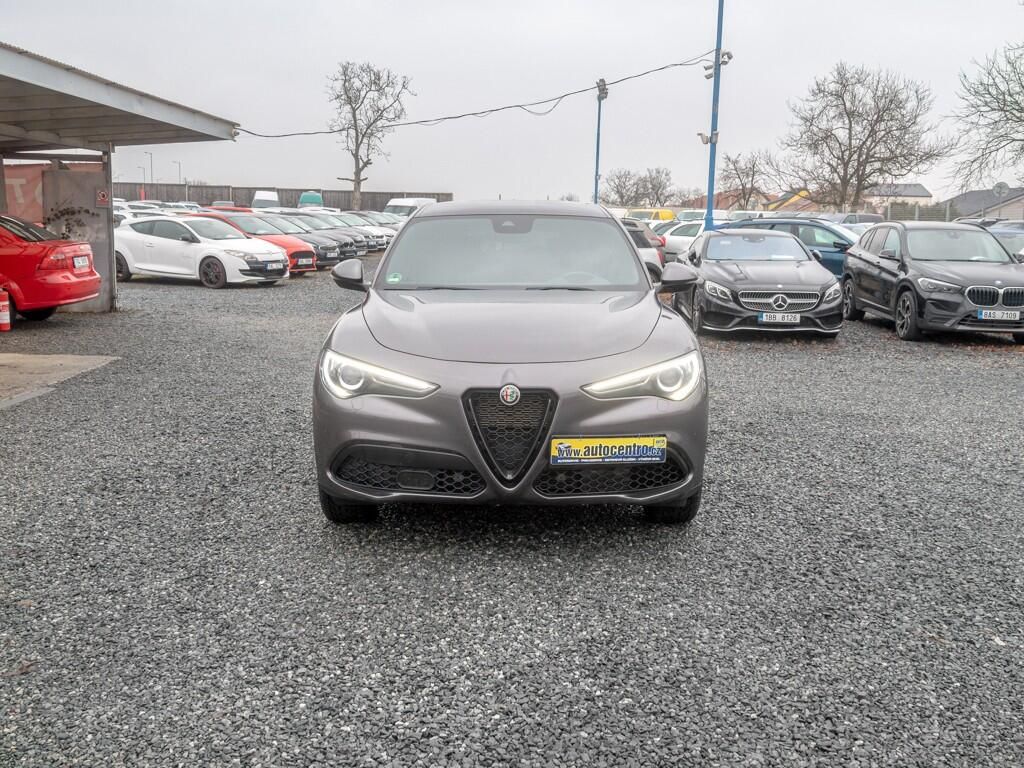 Alfa Romeo Stelvio, 2.0T Q4 MAT - NAVI