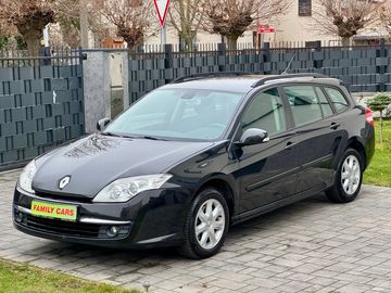 2.0i,NAVI,TEMPOMAT,TAŽNÉ