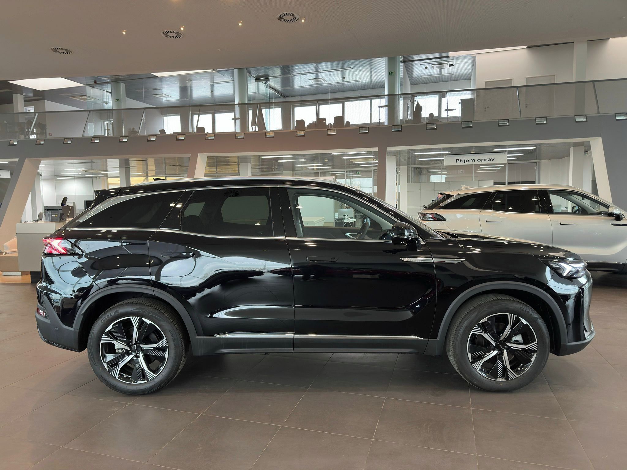 BAIC X7, LUXURY 1,5T 130kW 7DCT 4x2 - fotka 3