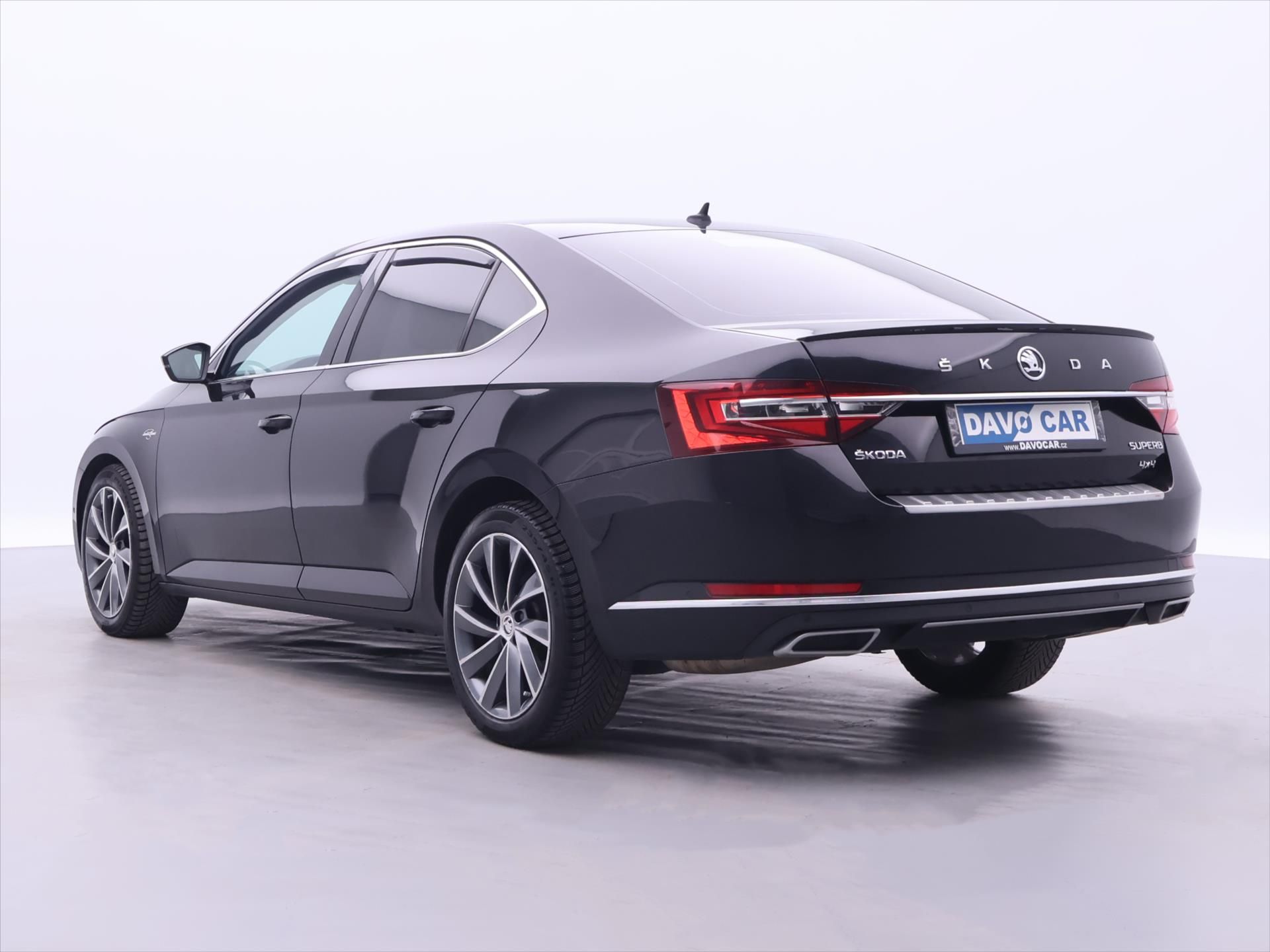 Škoda Superb, 2,0 TDI 140kW DSG L&K 4x4 CZ - fotka 5