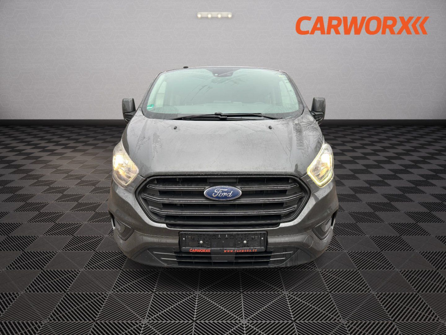 Ford Transit Custom, 2.0Tdci 125kw 9-míst - fotka 2