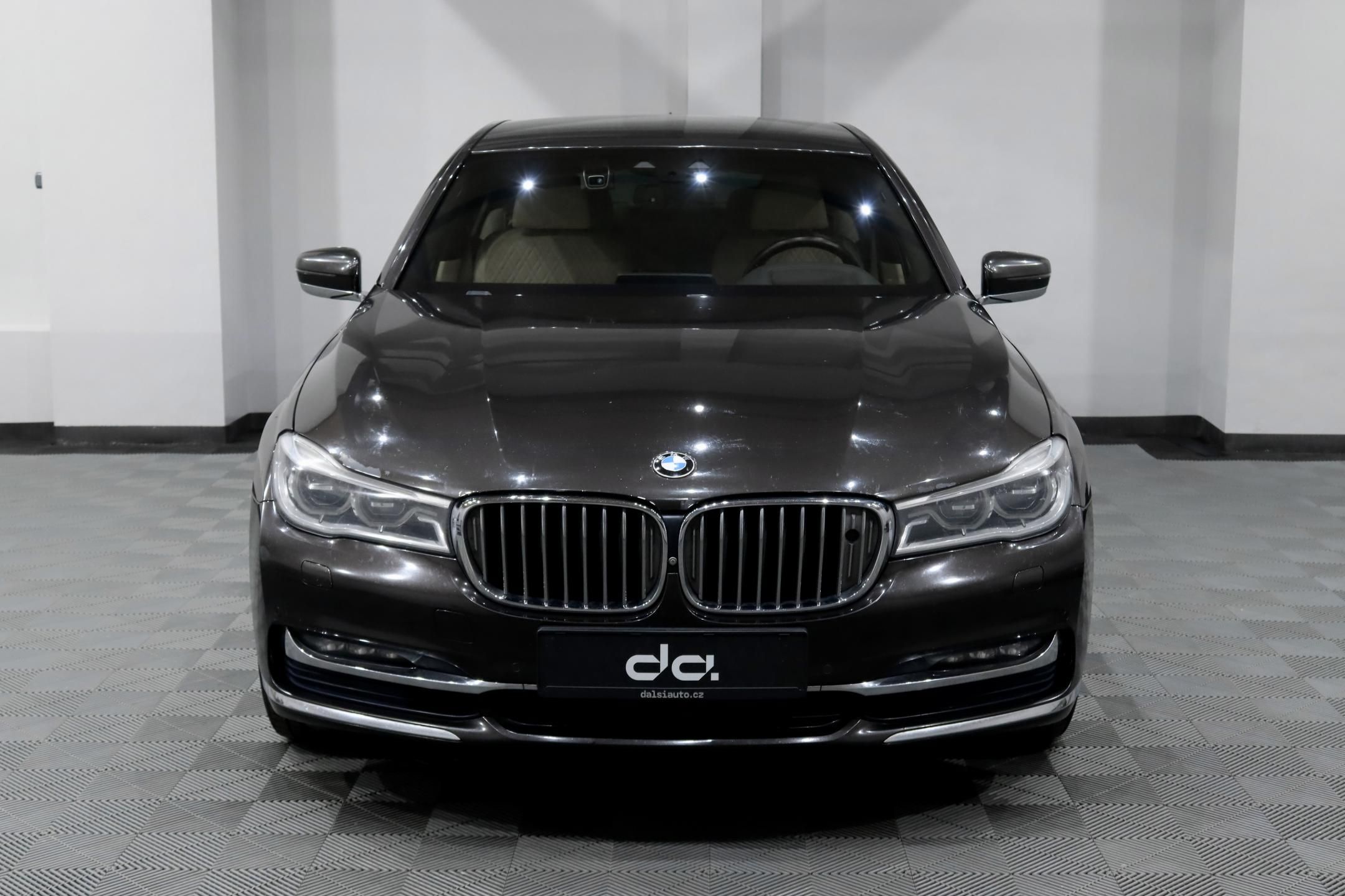BMW Řada 7, 740d 235 kW xDrive (G11) - fotka 3