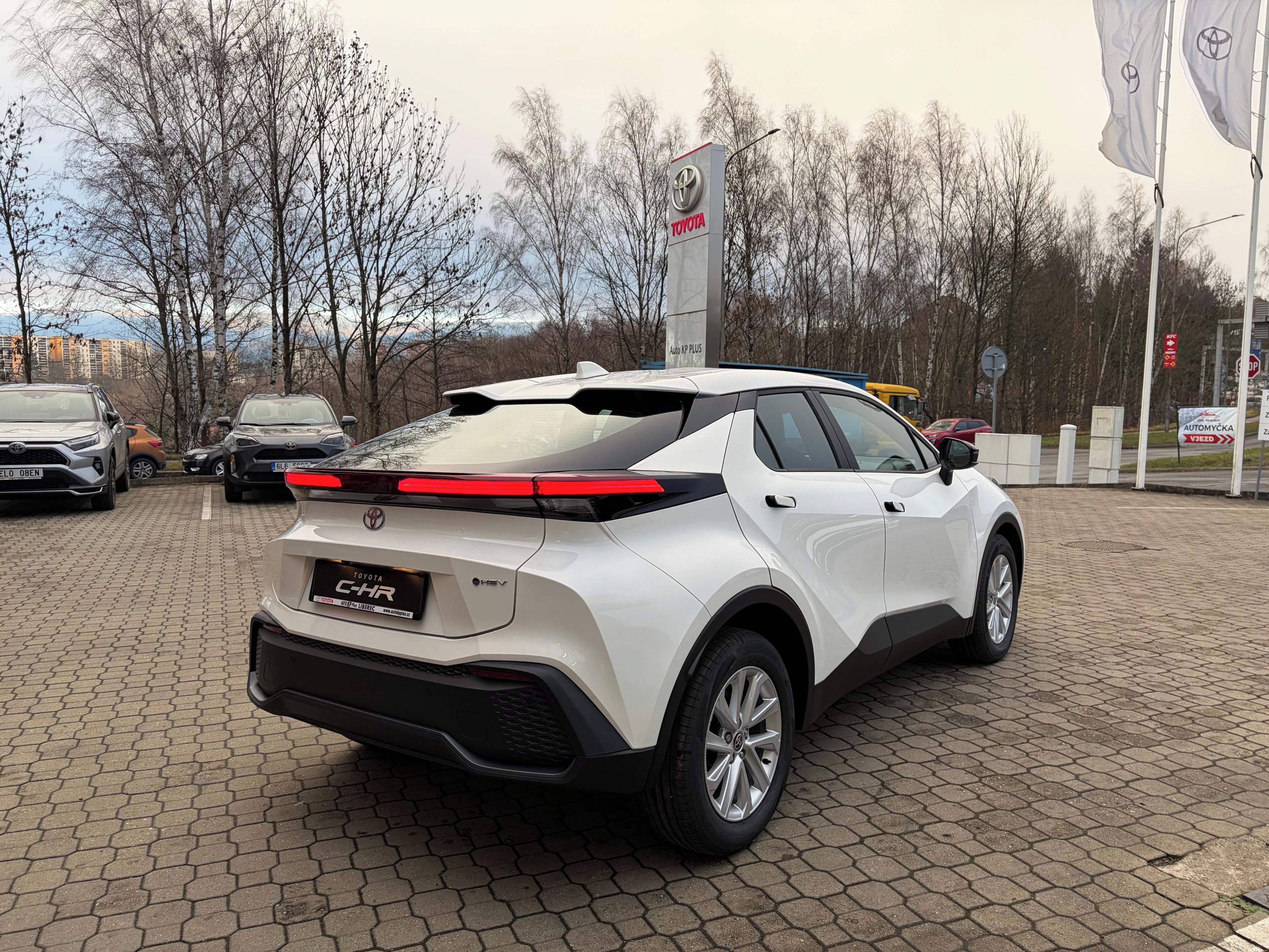Toyota C-HR, 1,8 HEV 140k Comfort Business - fotka 4