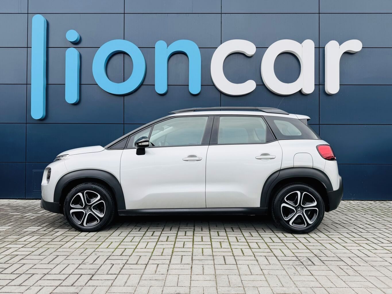 Citroën C3 Aircross, FEEL, Tažné, Parkovací senzory - fotka 4