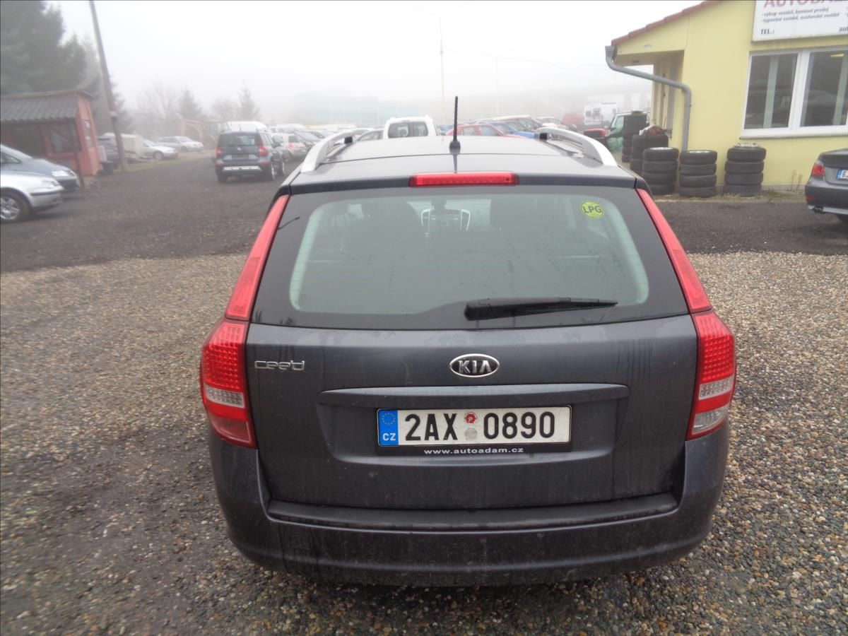 Kia Cee´d, 1,6 - fotka 6