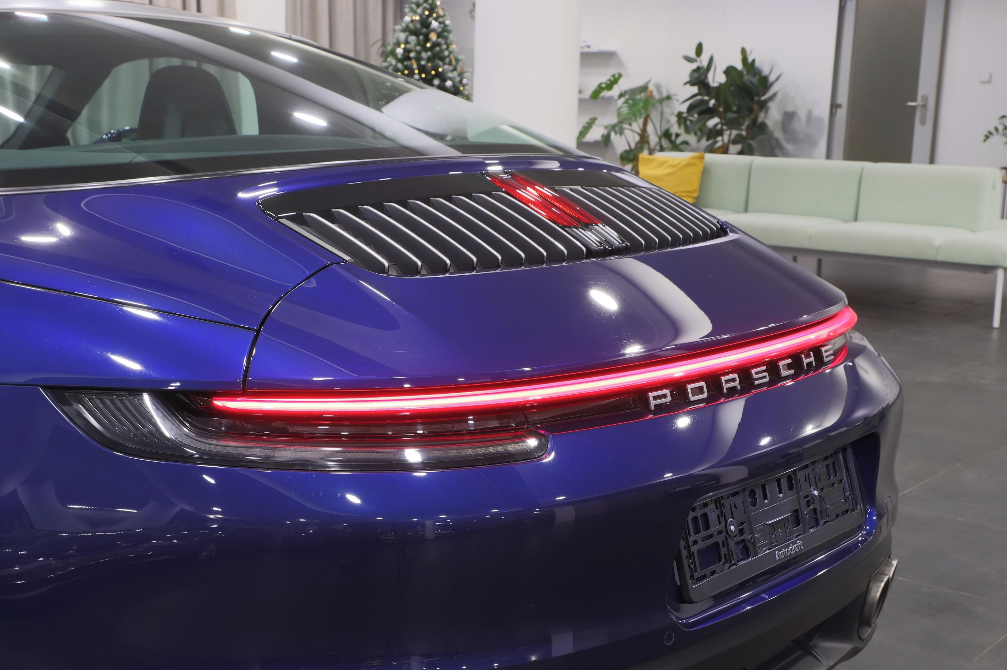 Porsche 911, 911 Targa 4S / Manual / PCCB - fotka 5