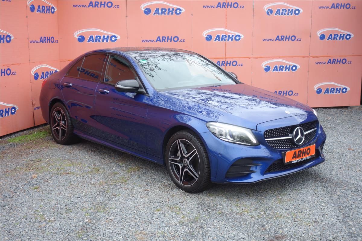 Mercedes-Benz Třídy C, 220 CDi,ČR,1 MAJ.,4M,AMG.