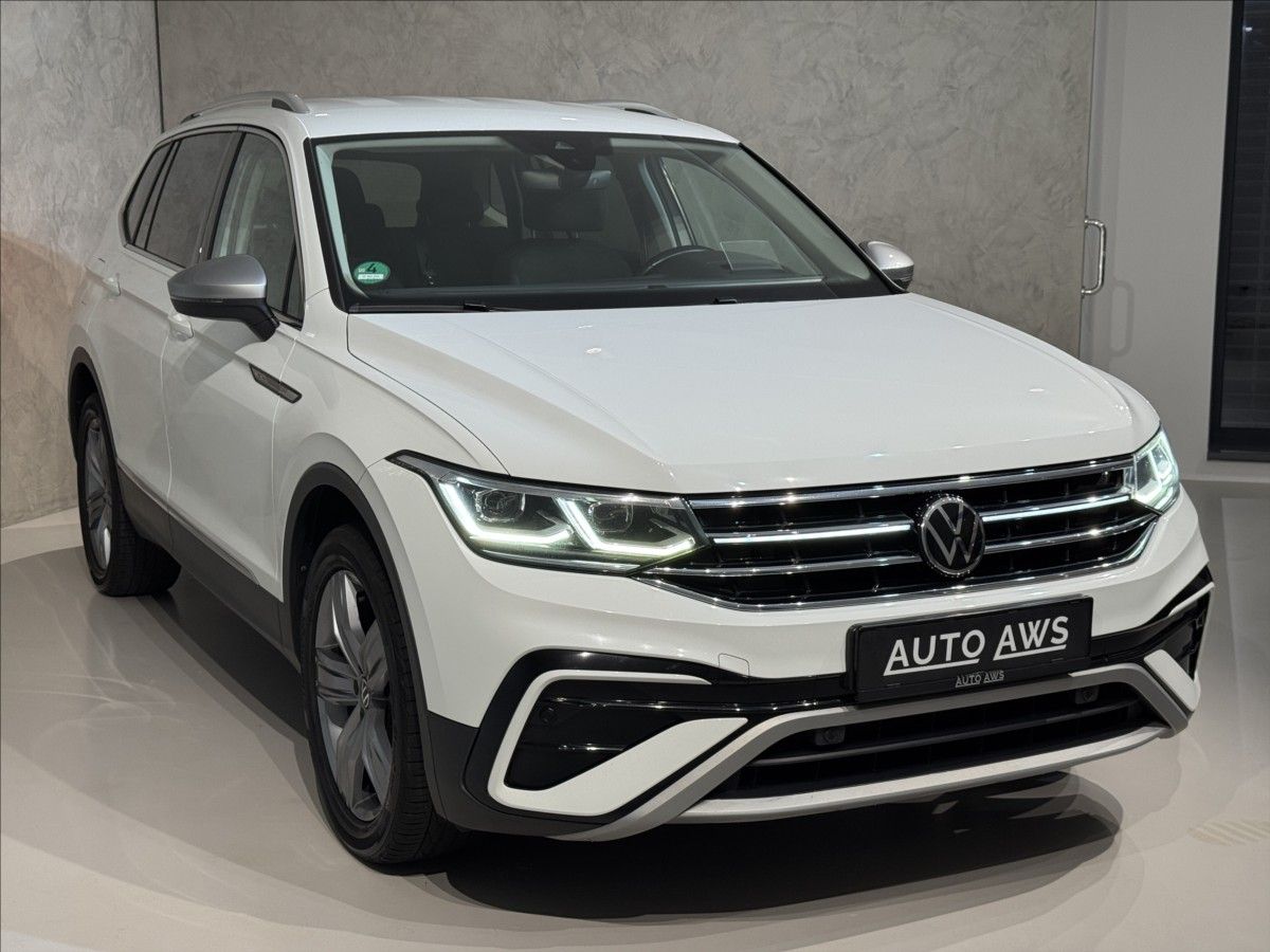 Volkswagen Tiguan Allspace, 2,0 TDi  DSG 4x4 Elegance LED - fotka 3