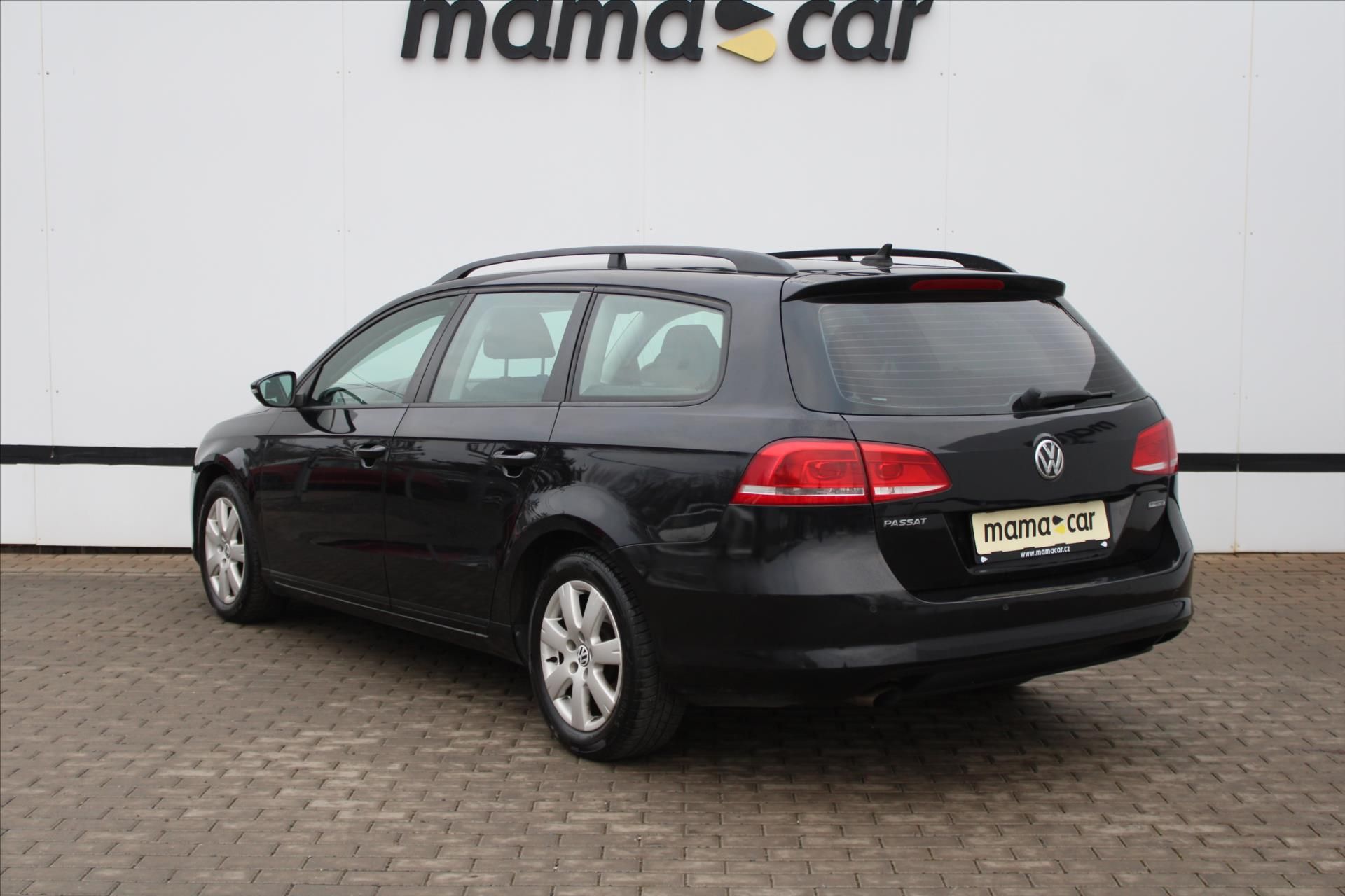 Volkswagen Passat, 1.6 TDI 77kW NAVI SERVIS. KN. - fotka 5