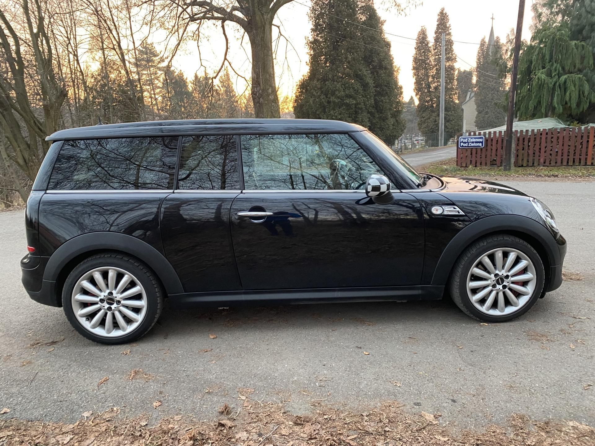 Mini Clubman, John Cooper Works 155kw 88tkm - fotka 4