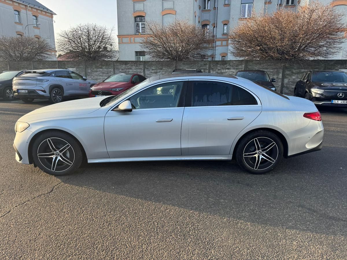 Mercedes-Benz Třídy E, E 450 d 4MATIC - fotka 4