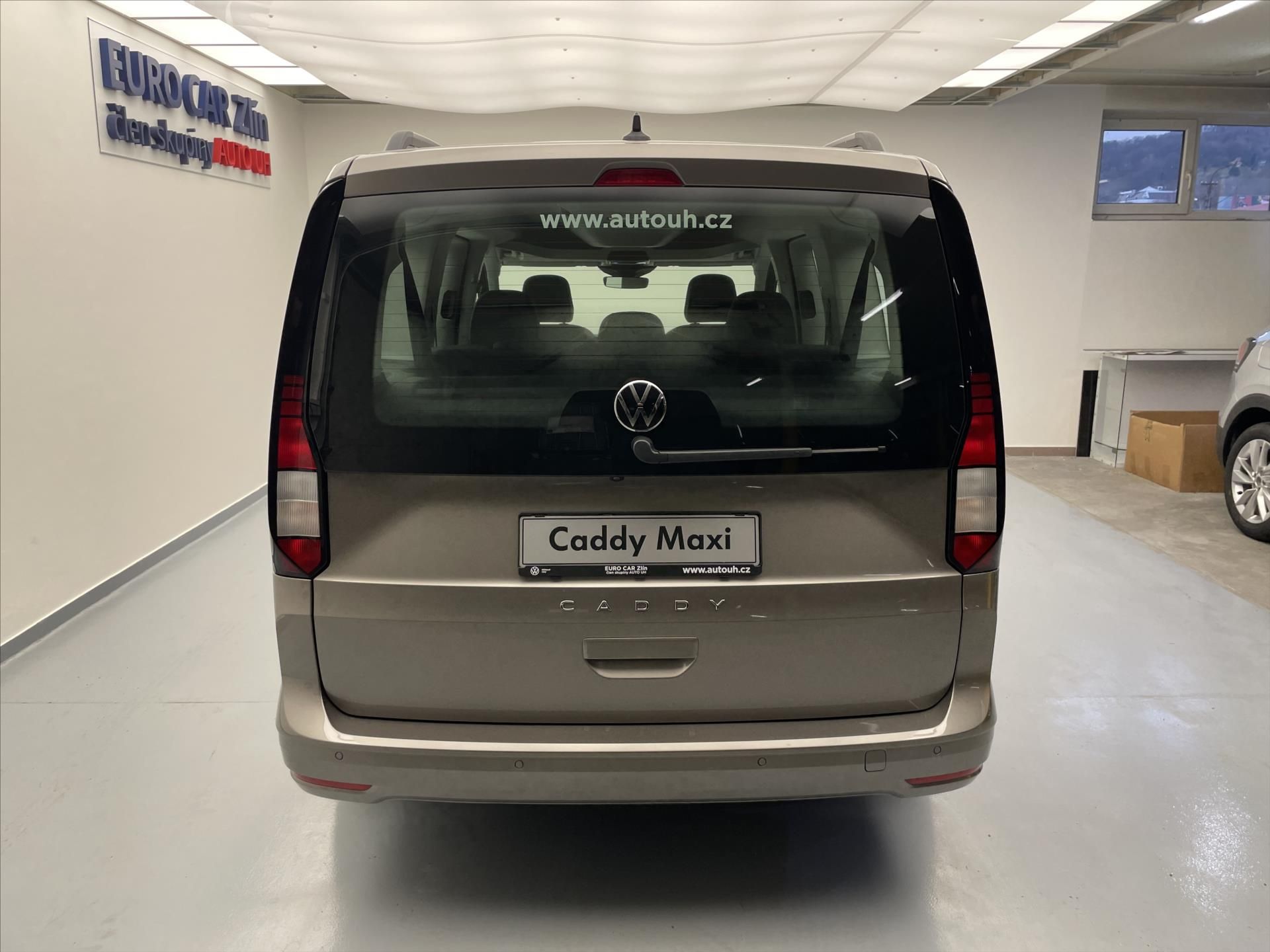 Volkswagen Caddy, Caddy Maxi Life 2,0 TDI - fotka 6