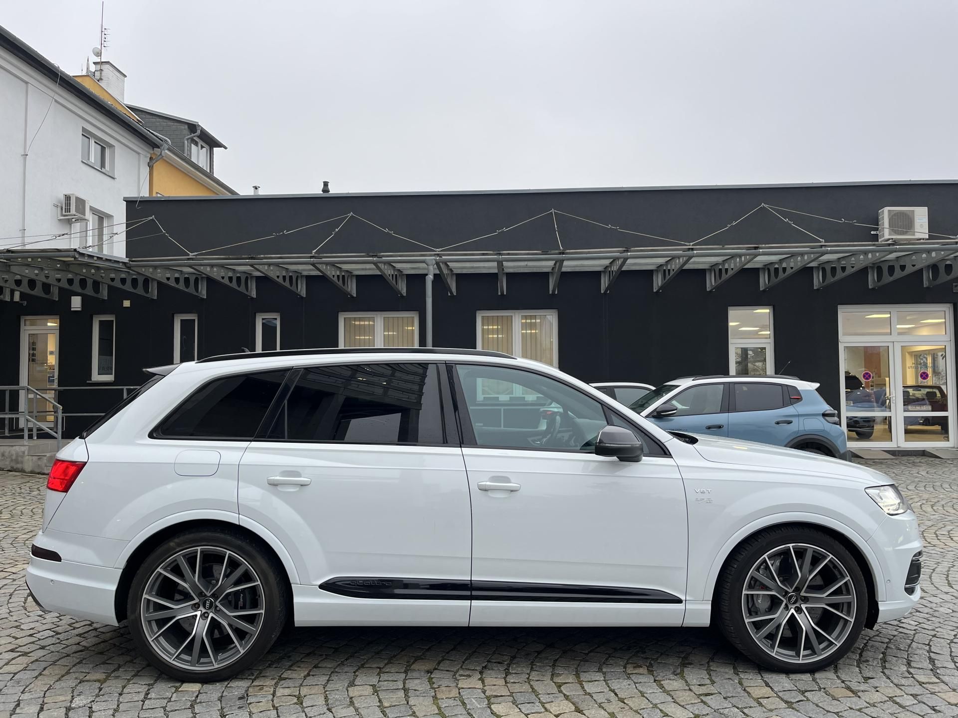 Audi SQ7, 4.0 biTDI V8 Quattro PŮVOD ČR - fotka 6