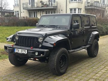 3.6 V6 Unlimited 4x4 Kůže Navi