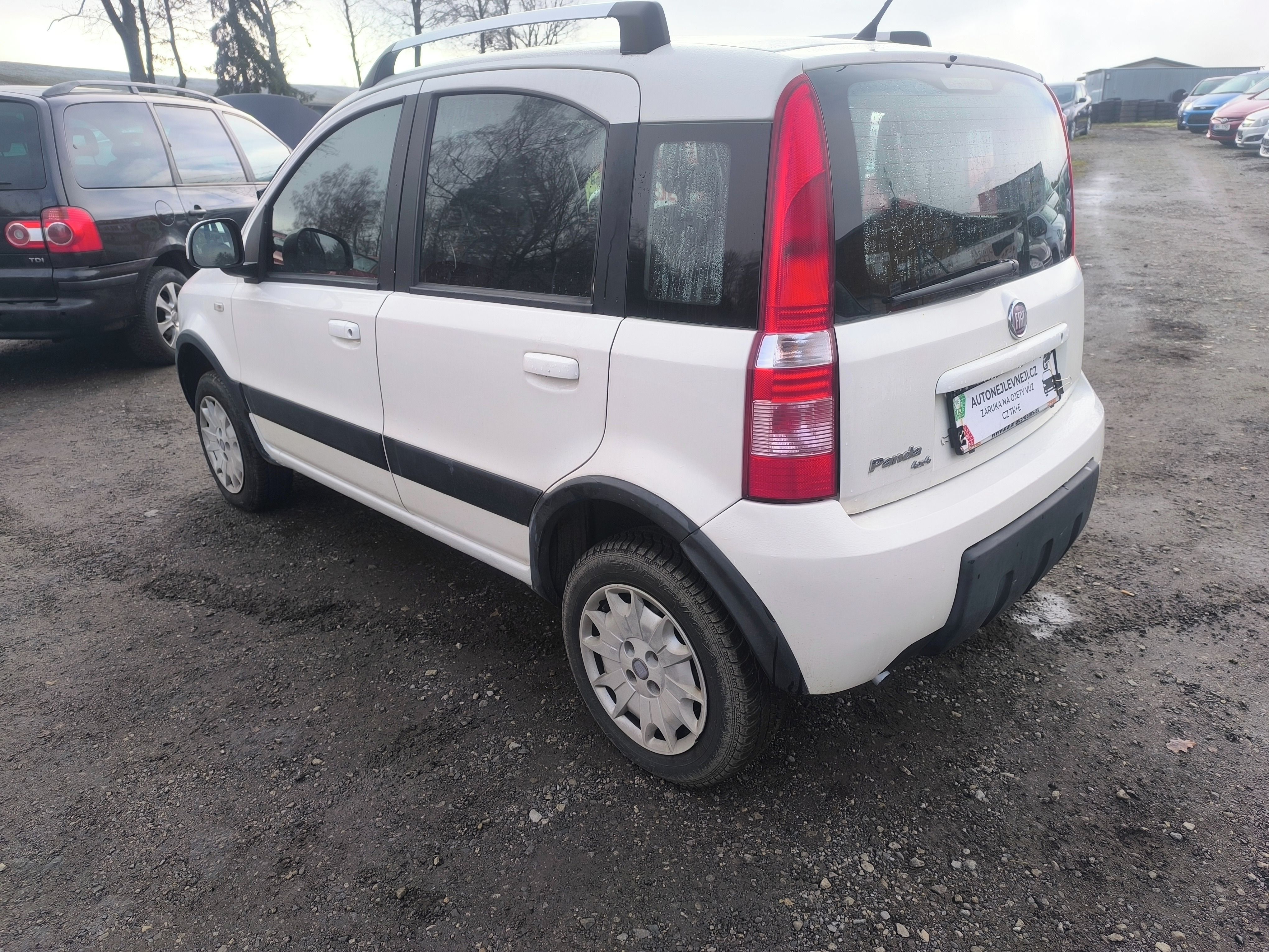 Fiat Panda, 4X4,KRÁSNÁ,KLIMA,SERVIS,1MAJ56 - fotka 5