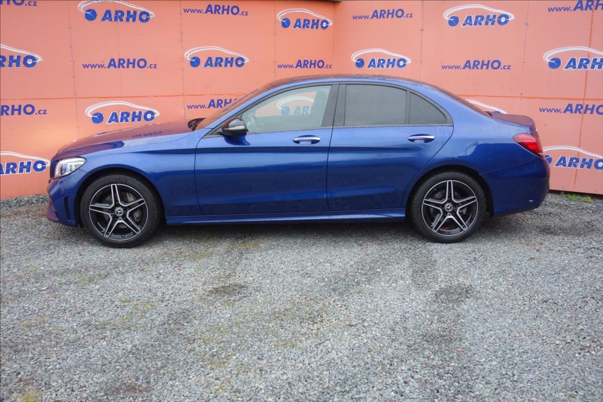 Mercedes-Benz Třídy C, 220 CDi,ČR,1 MAJ.,4M,AMG. - fotka 4