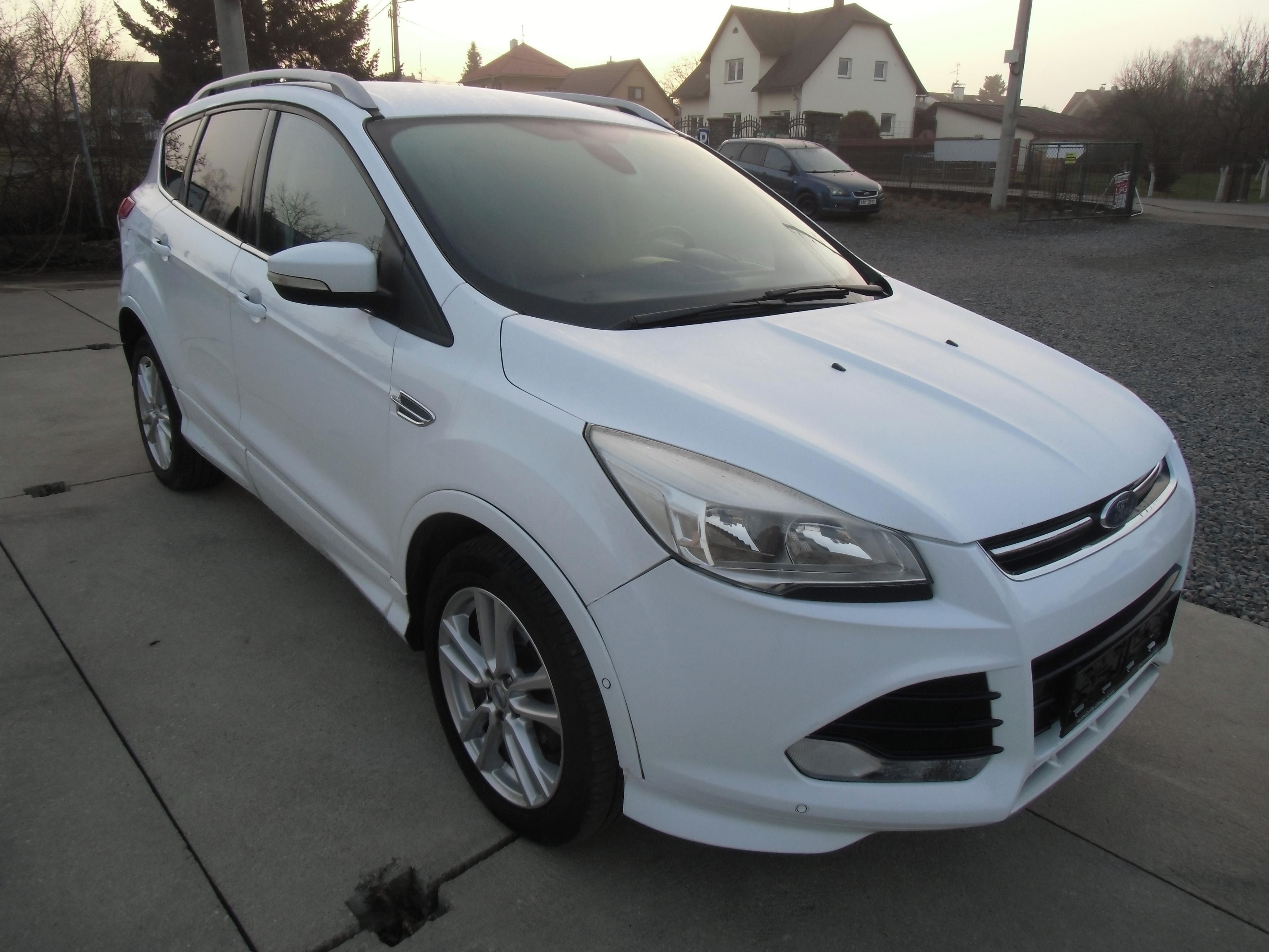 Ford Kuga, 2.0 TDCi 132KW 4x4 , TITANIUM - fotka 3